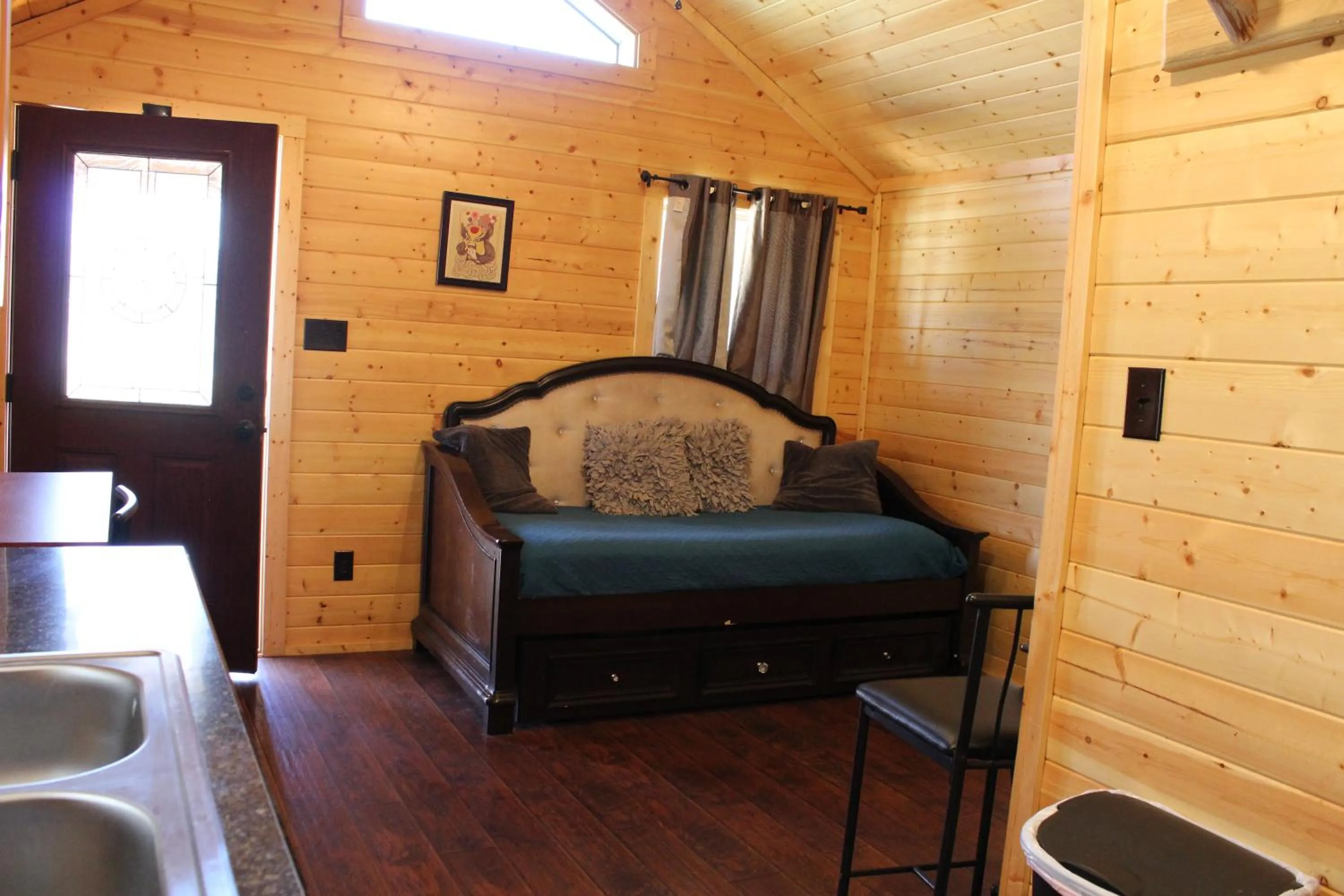 Seating area in Al's Hideaway Cabin and RV Space, LLC