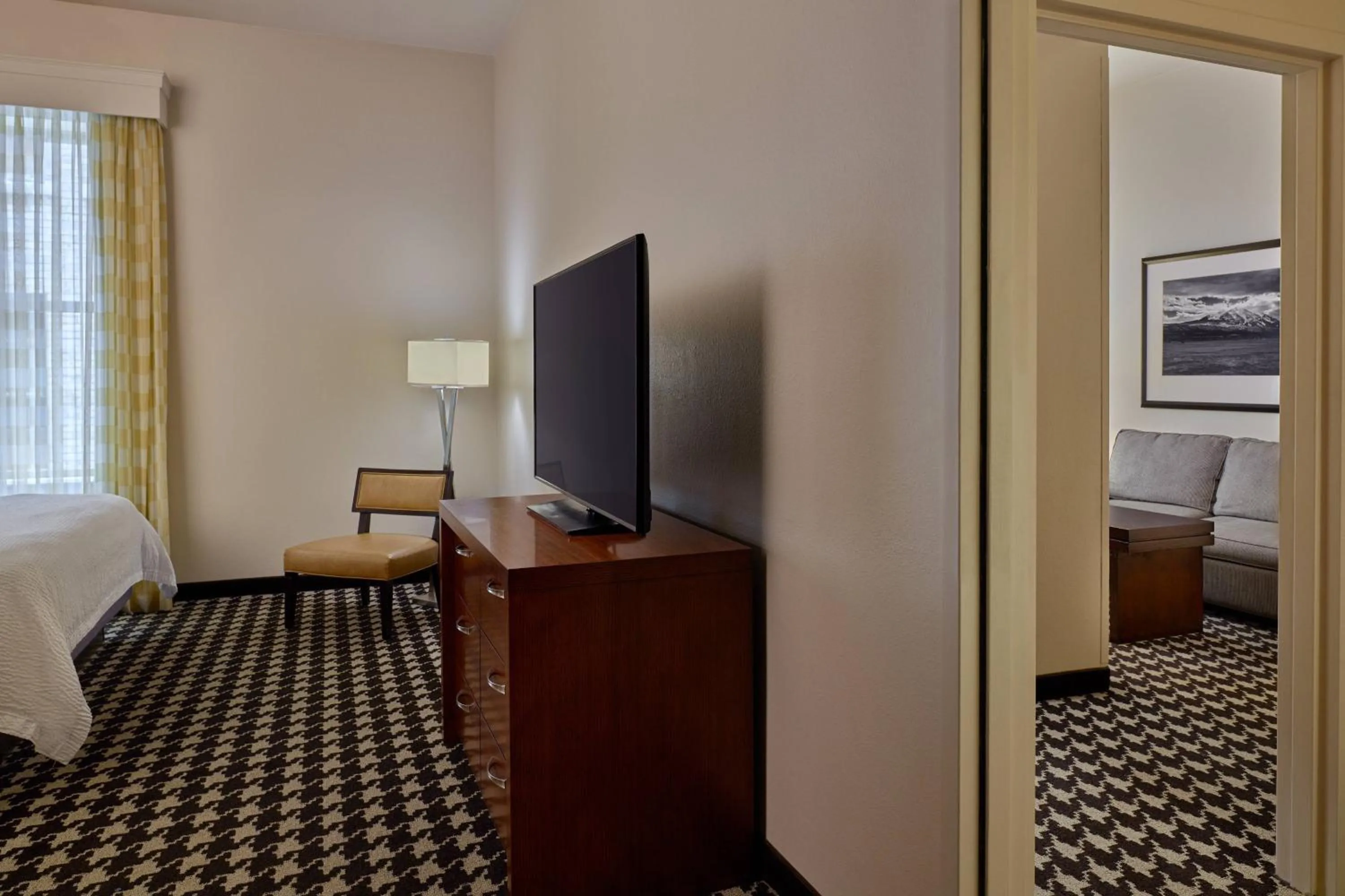 Bedroom, Bed in Courtyard by Marriott Denver Downtown
