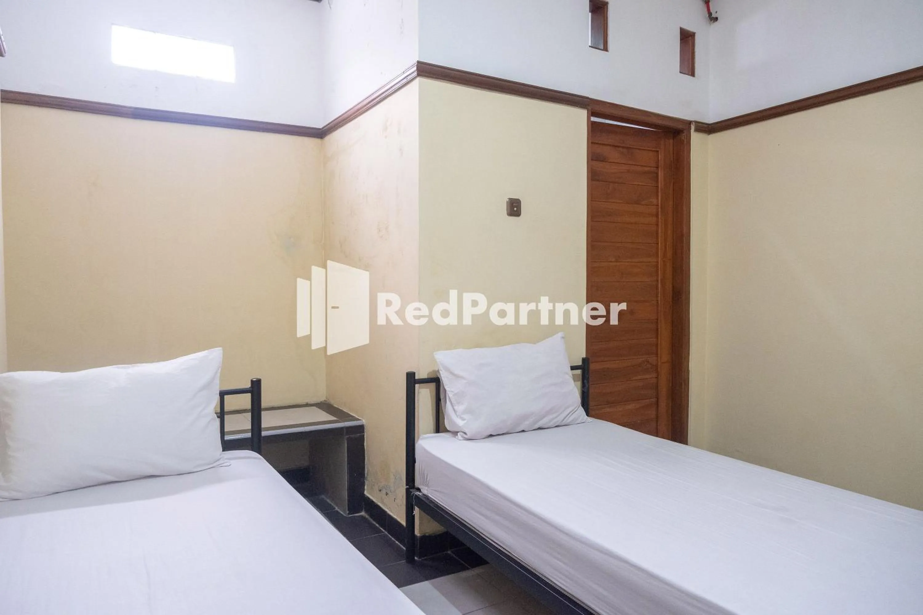 Bedroom, Bed in Athaya Hotel Syariah near UGM Yogyakarta Mitra RedDoorz