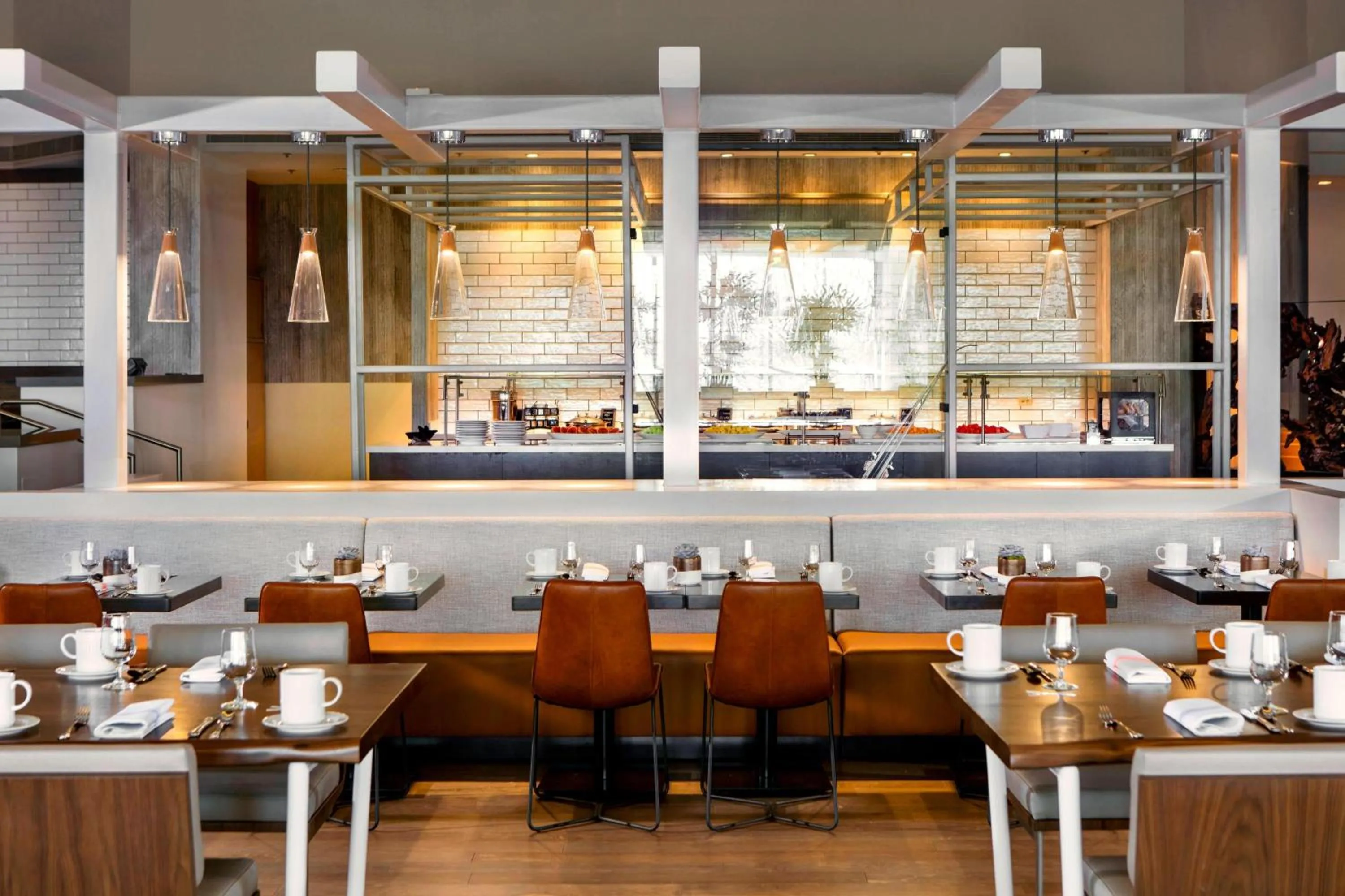 Restaurant/places to eat in Renaissance Denver Hotel & Conference Center