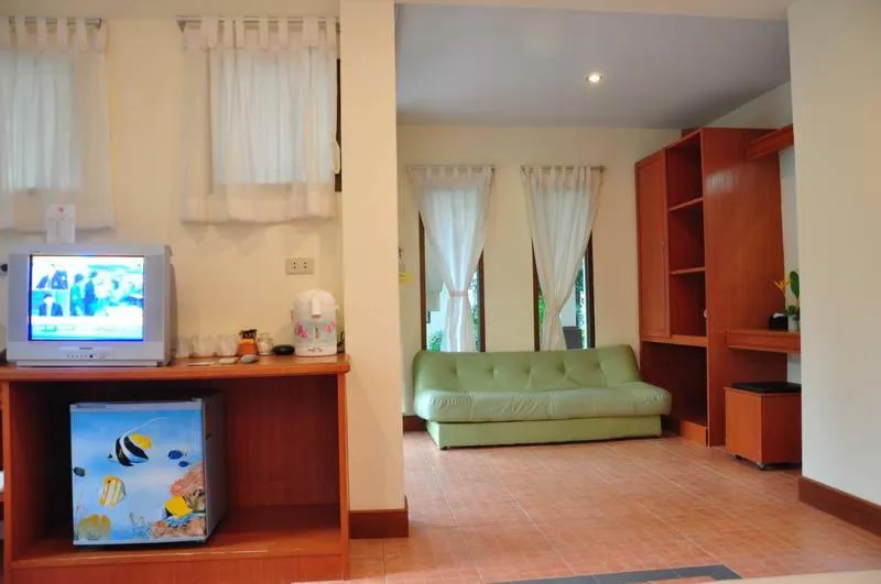 Bed in Samui Honey Backpacker Bungalow