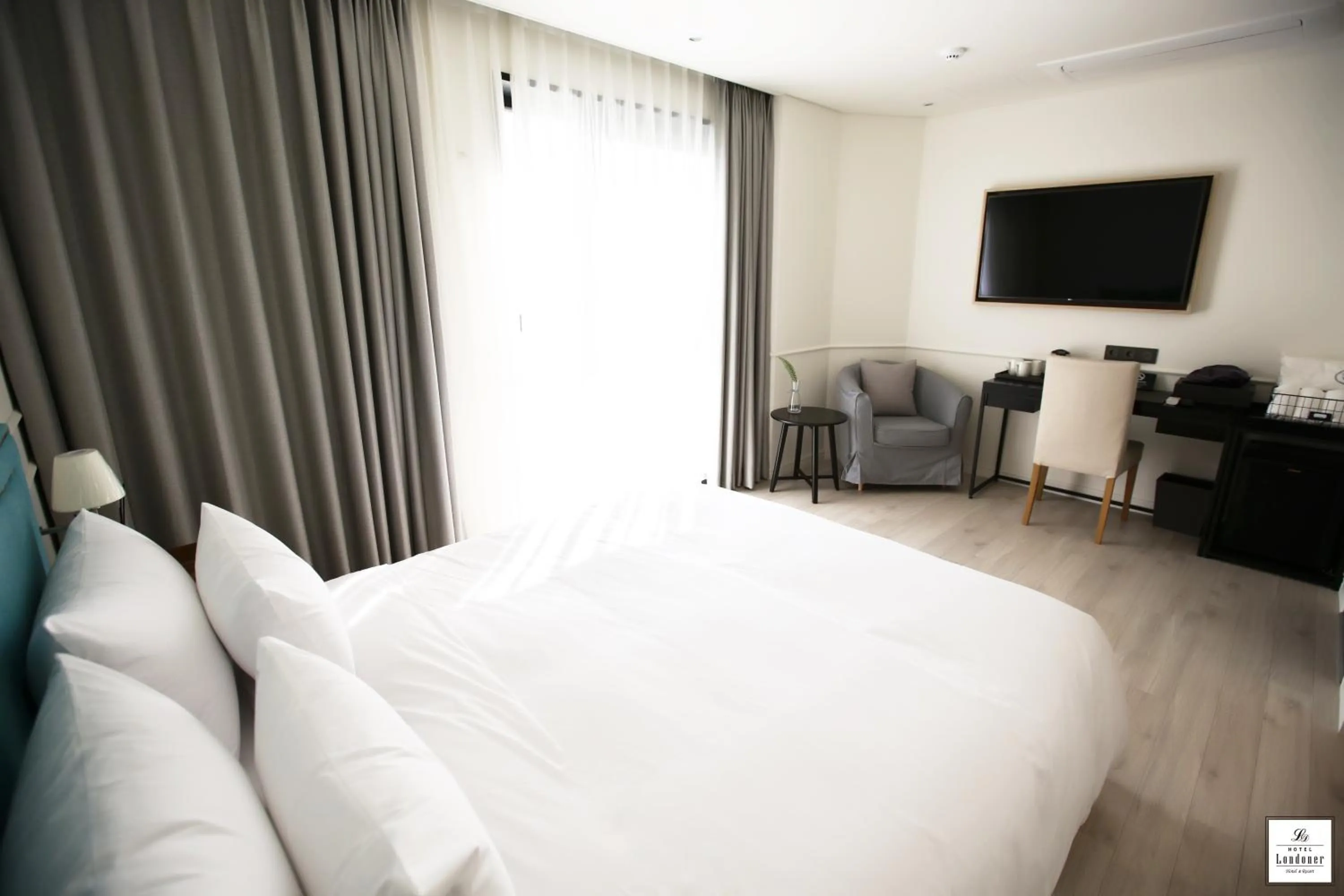 Bed in Londoner Hotel Gwangan