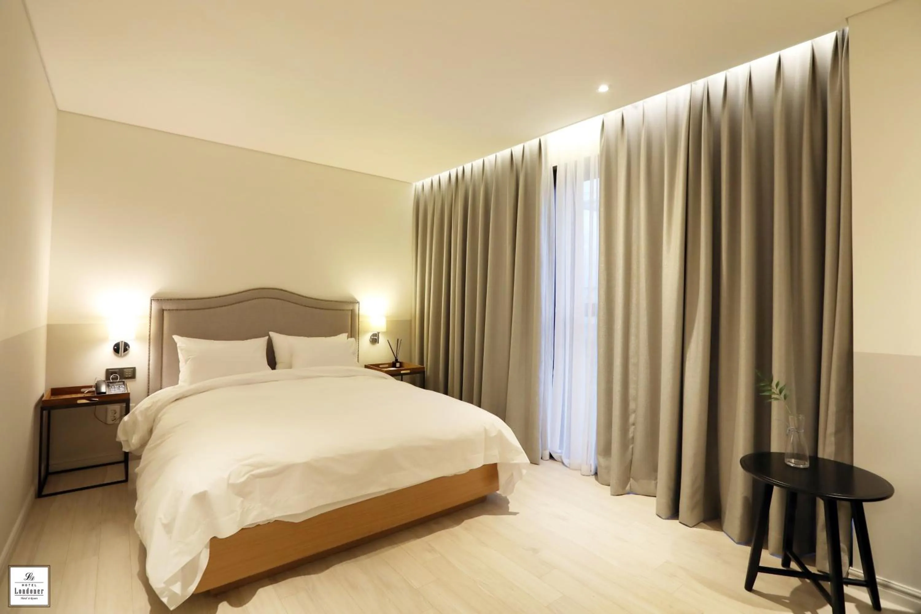 Bed in Londoner Hotel Gwangan