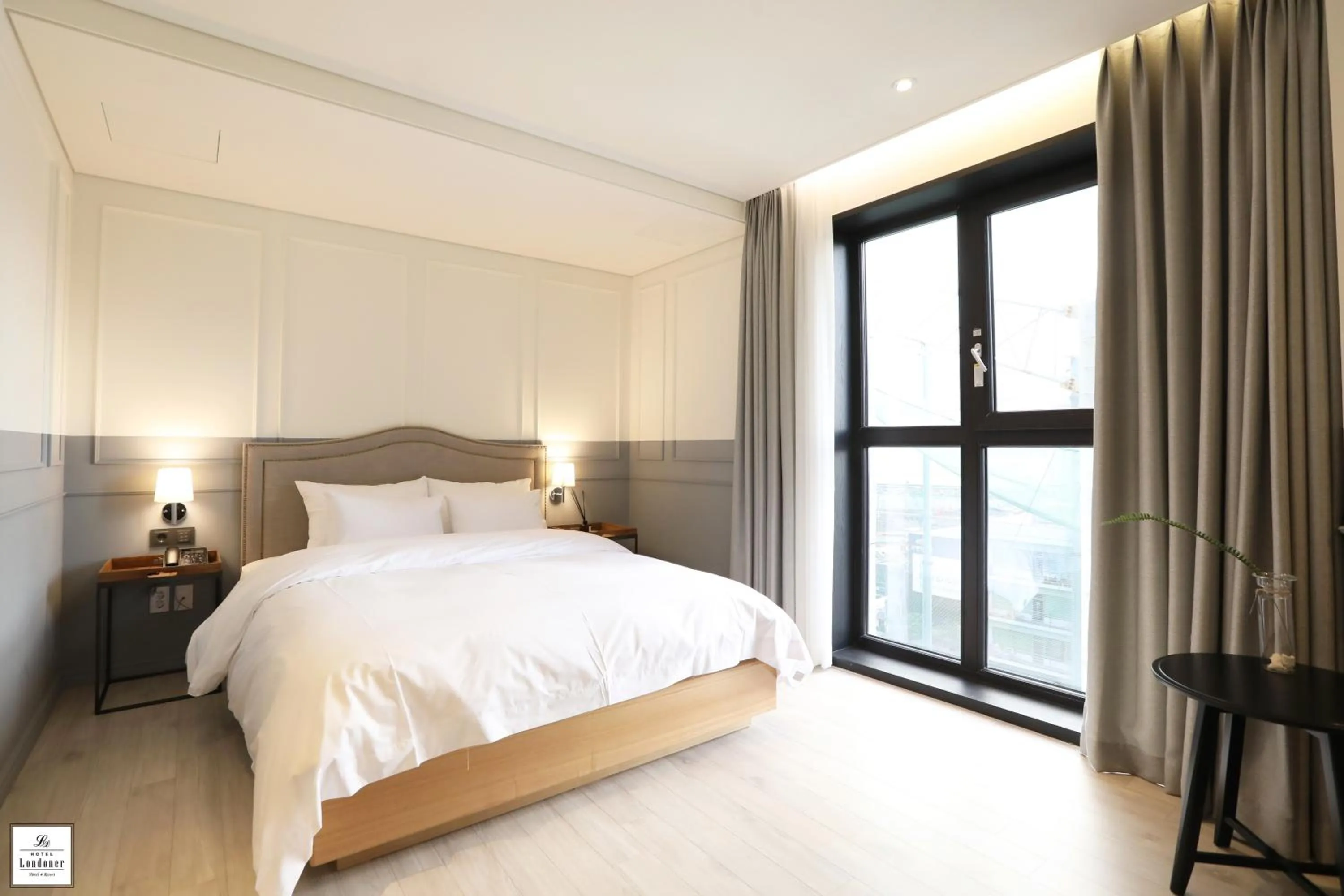 Bed in Londoner Hotel Gwangan