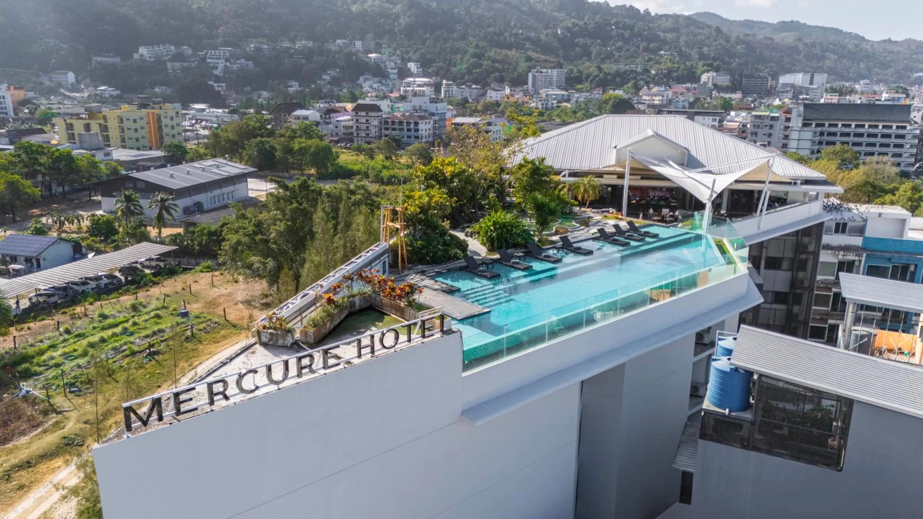 Swimming pool in Mercure Phuket Patong Journeyhub