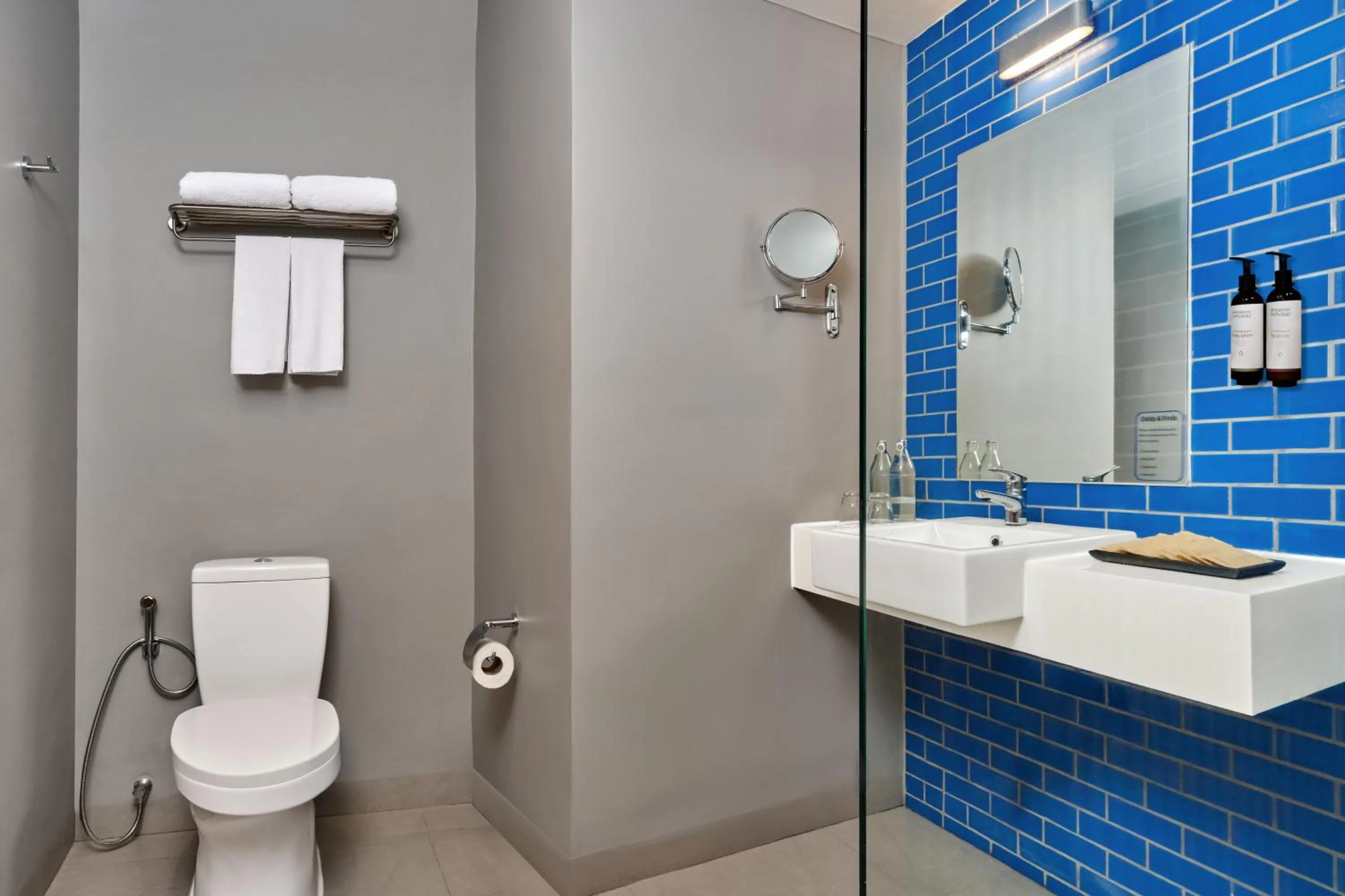 Toilet in Mercure Phuket Patong Journeyhub