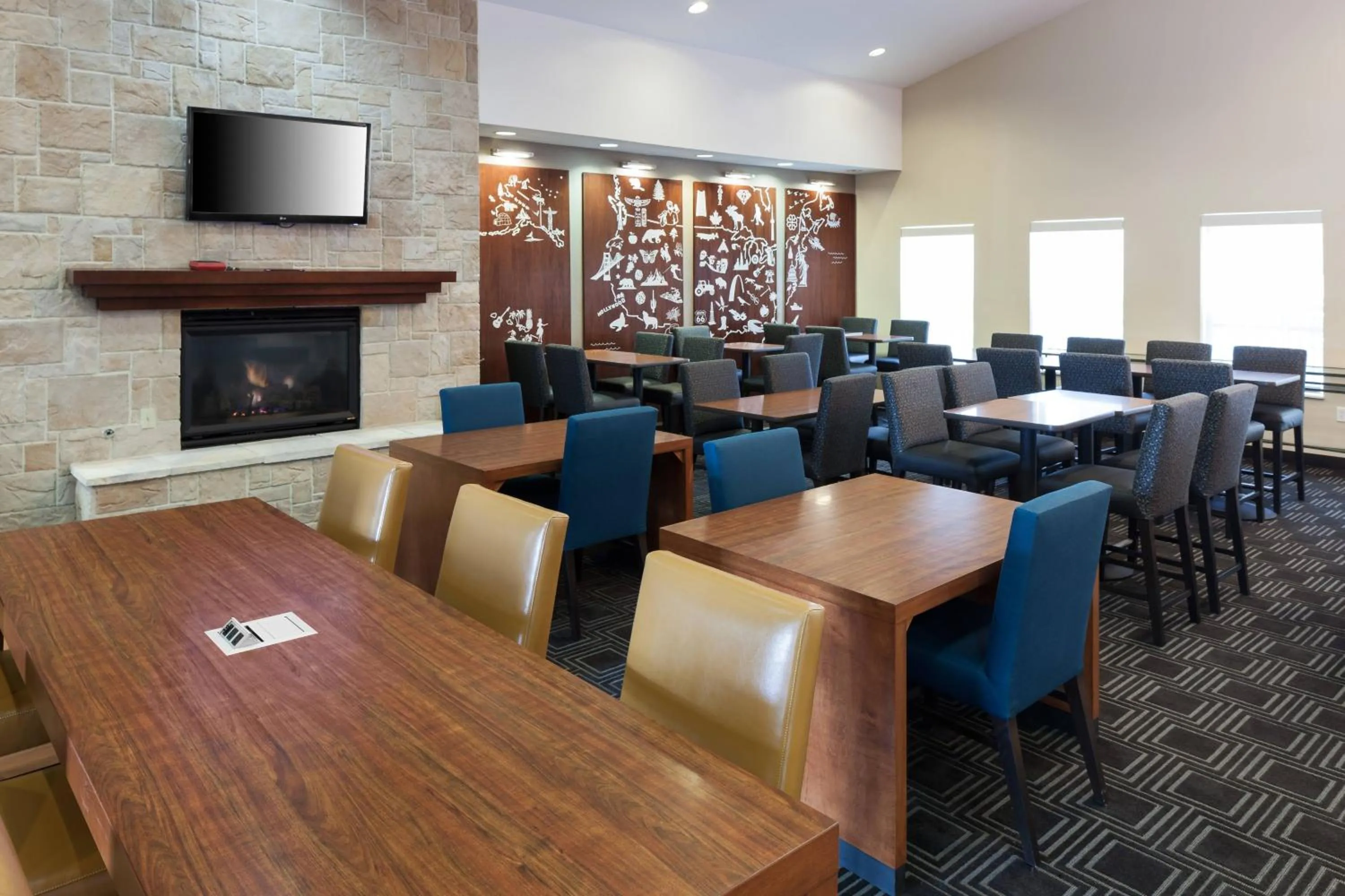 Restaurant/places to eat in TownePlace Suites Dallas Arlington North