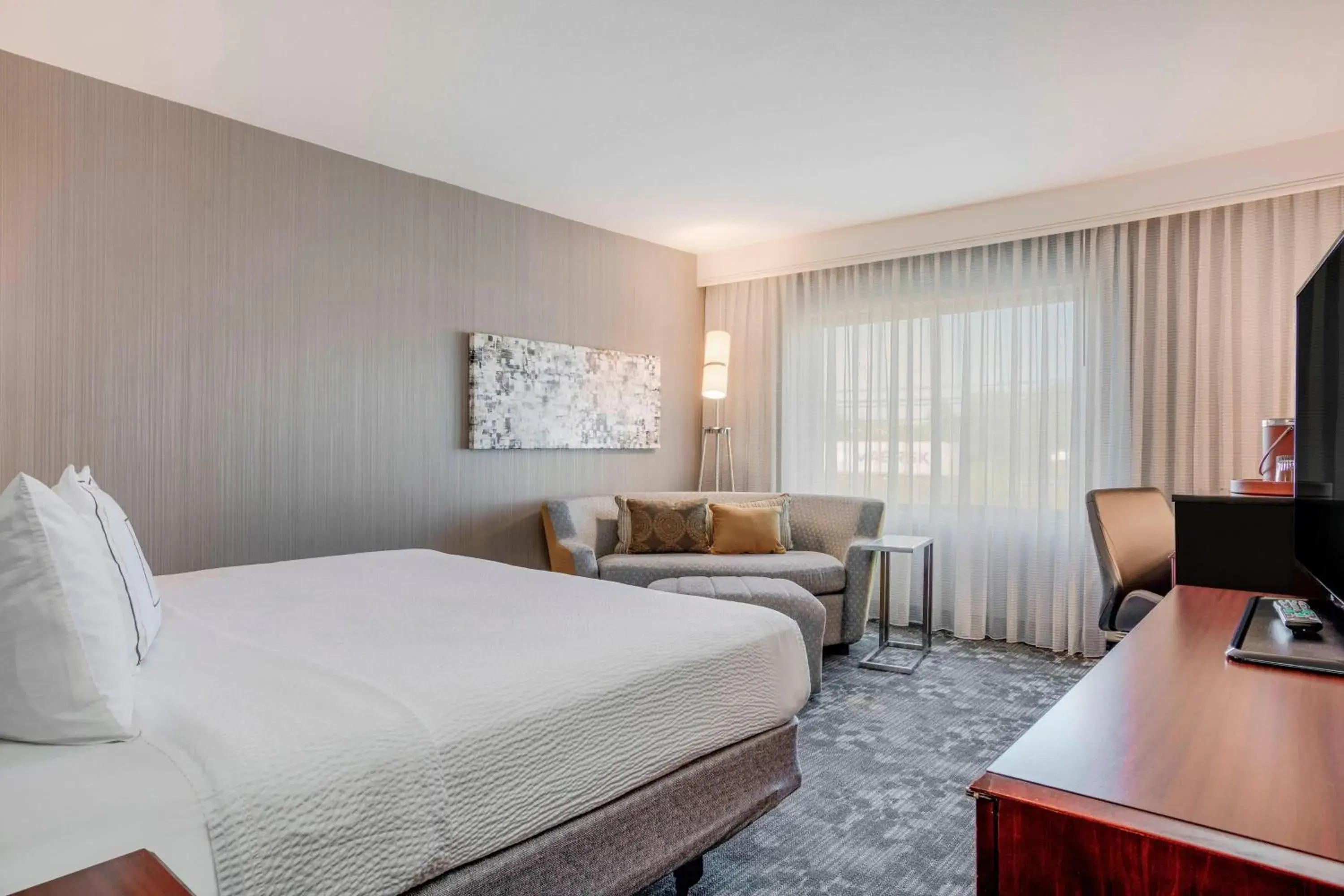 King Room with Sofa Bed in Courtyard by Marriot Cranbury South Brunswick King Room with Sofa Bed in Courtyard by Marriot Cranbury South Brunswick