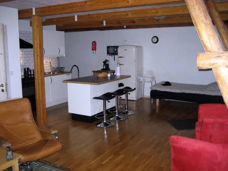 Photo of the whole room in Gårdsboende