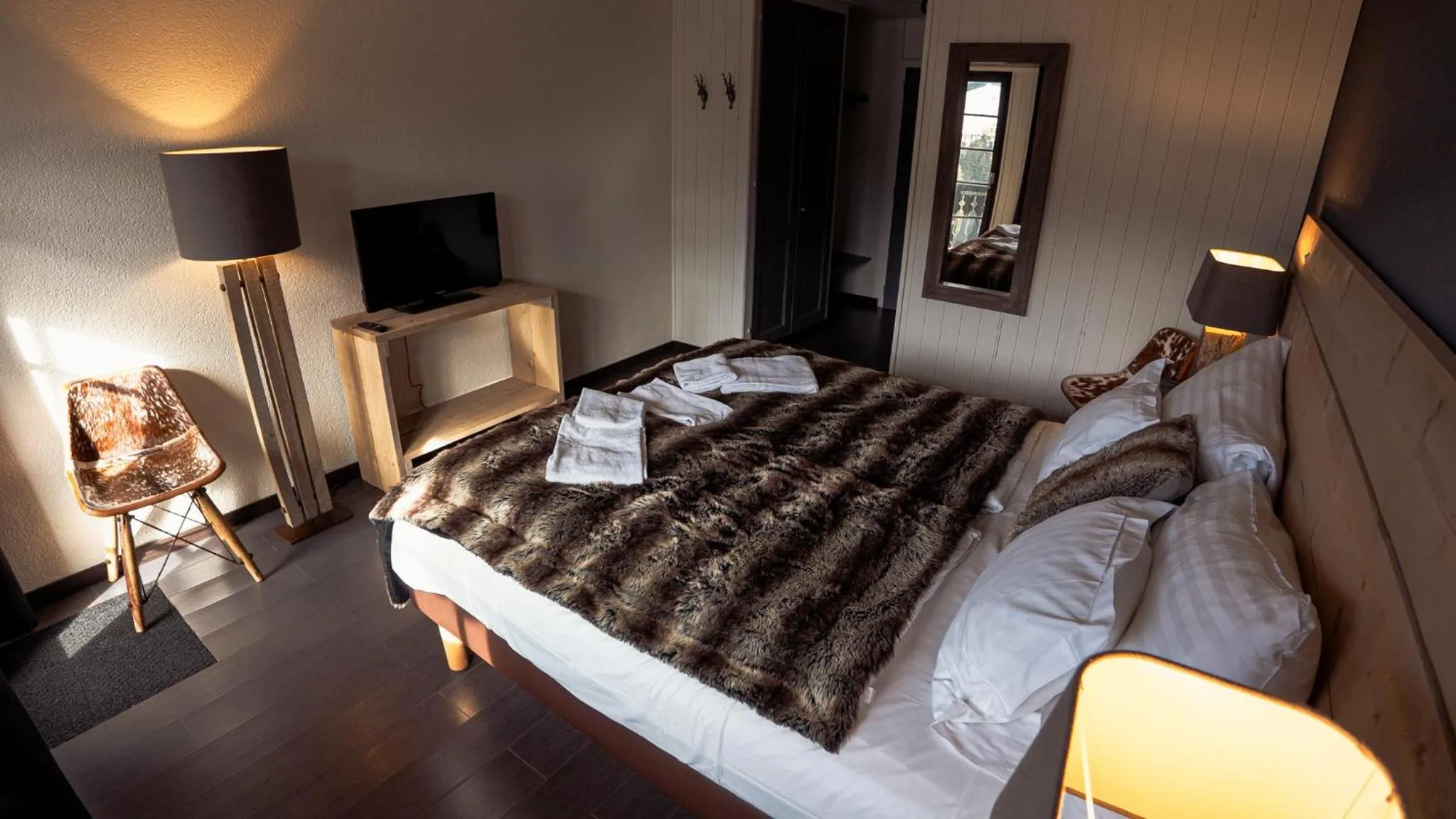 Bed in Champoussin Lodge