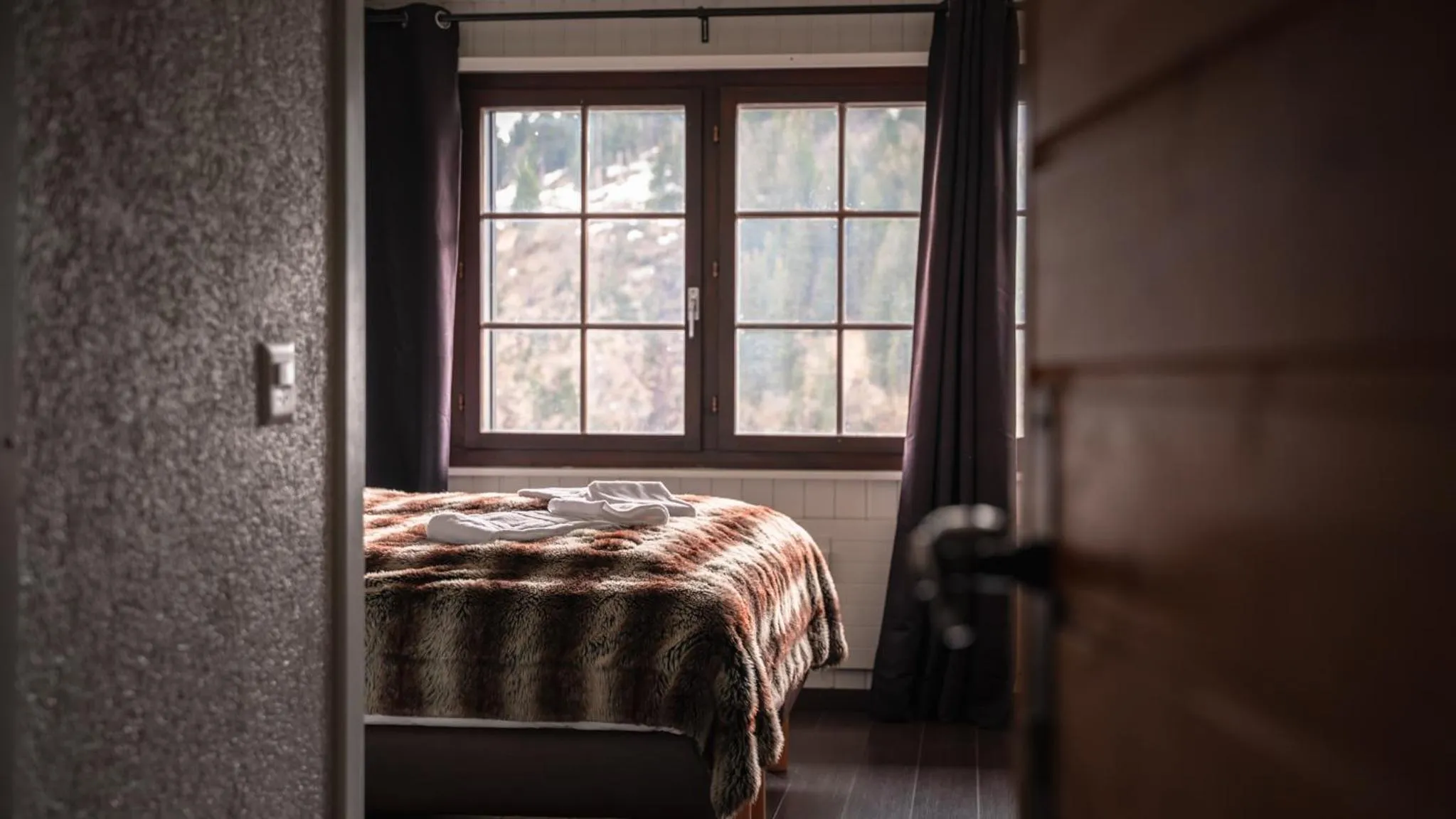 Bed in Champoussin Lodge