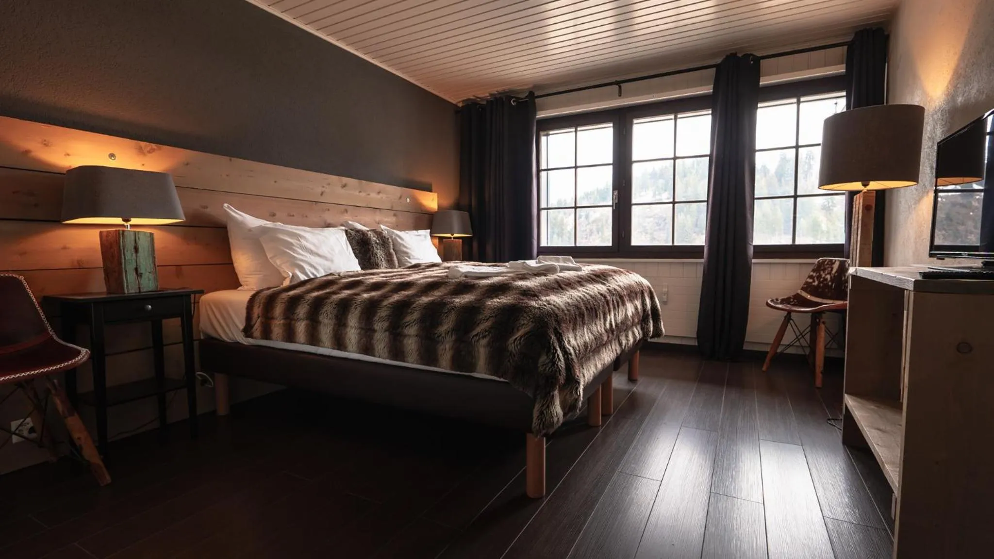 Bed in Champoussin Lodge