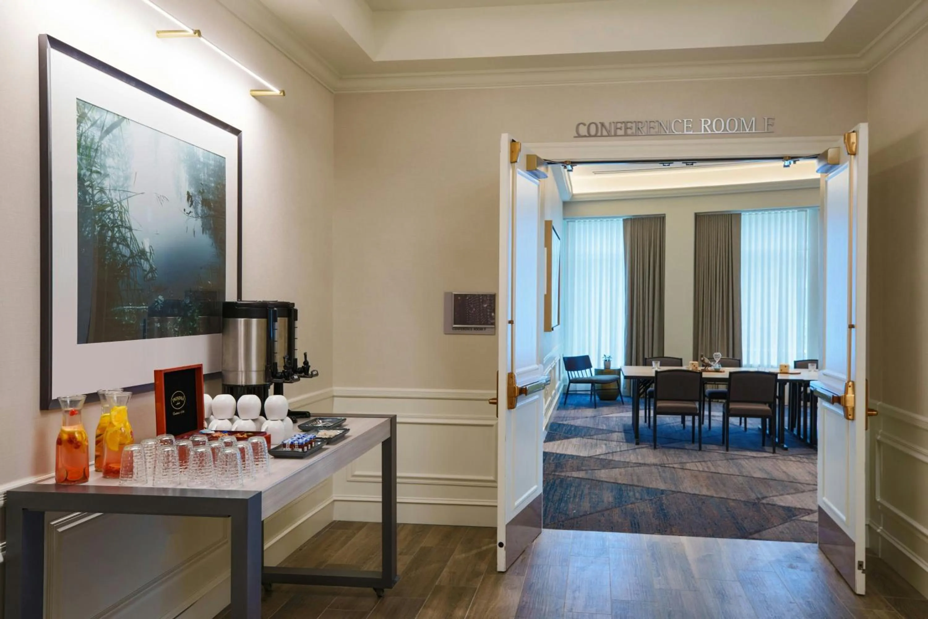 Meeting/conference room in Renaissance Meadowlands Hotel