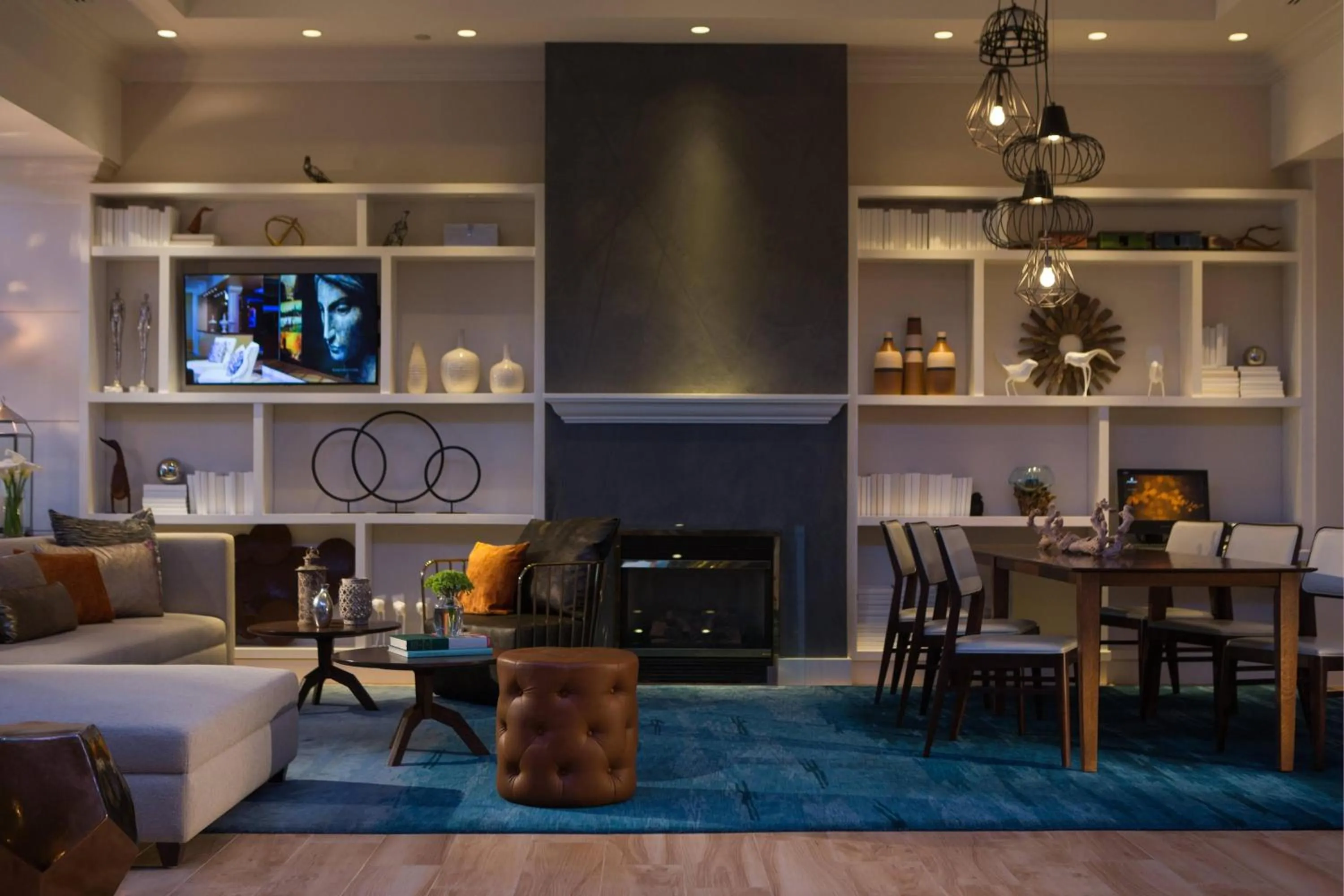 Lobby or reception in Renaissance Meadowlands Hotel