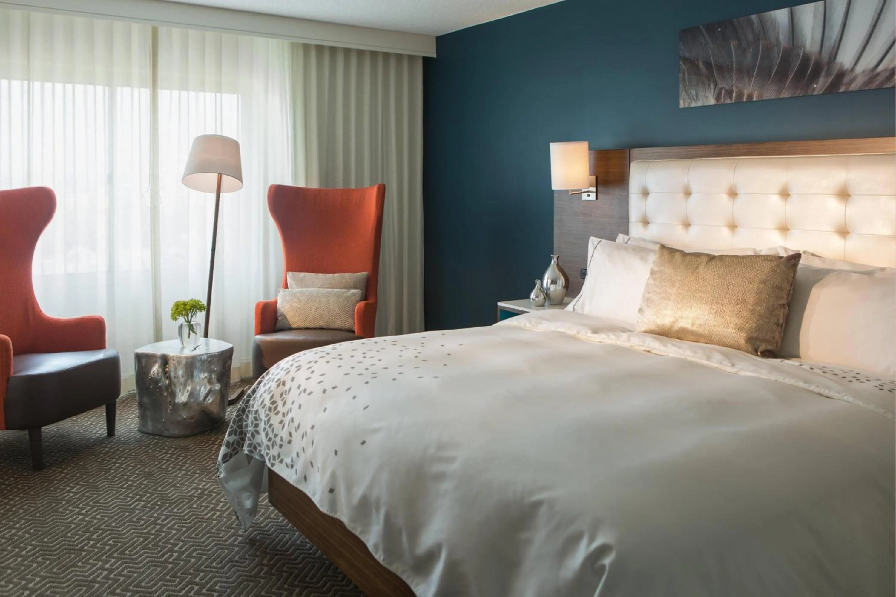 Photo of the whole room, Bed in Renaissance Meadowlands Hotel