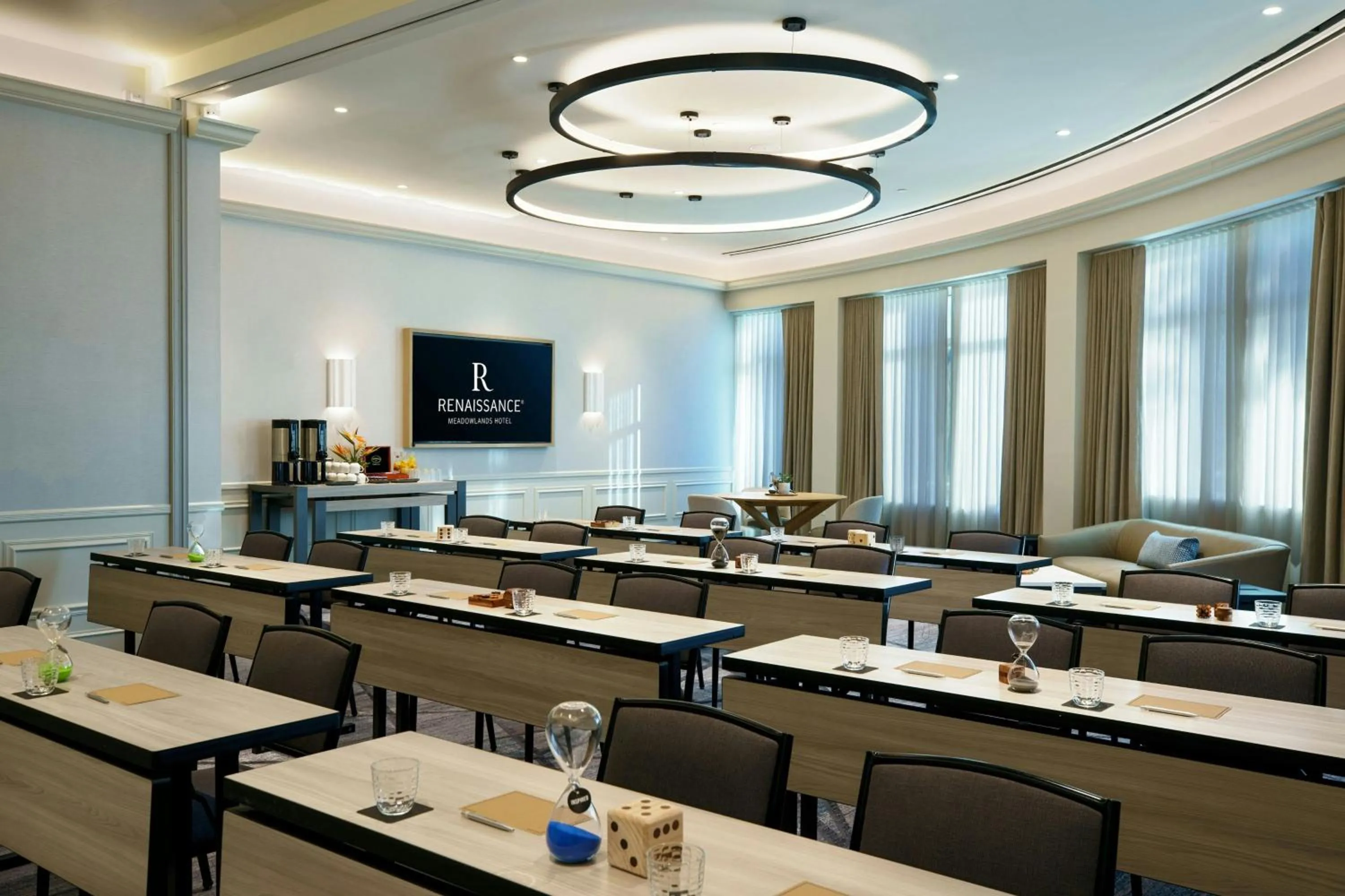 Meeting/conference room in Renaissance Meadowlands Hotel