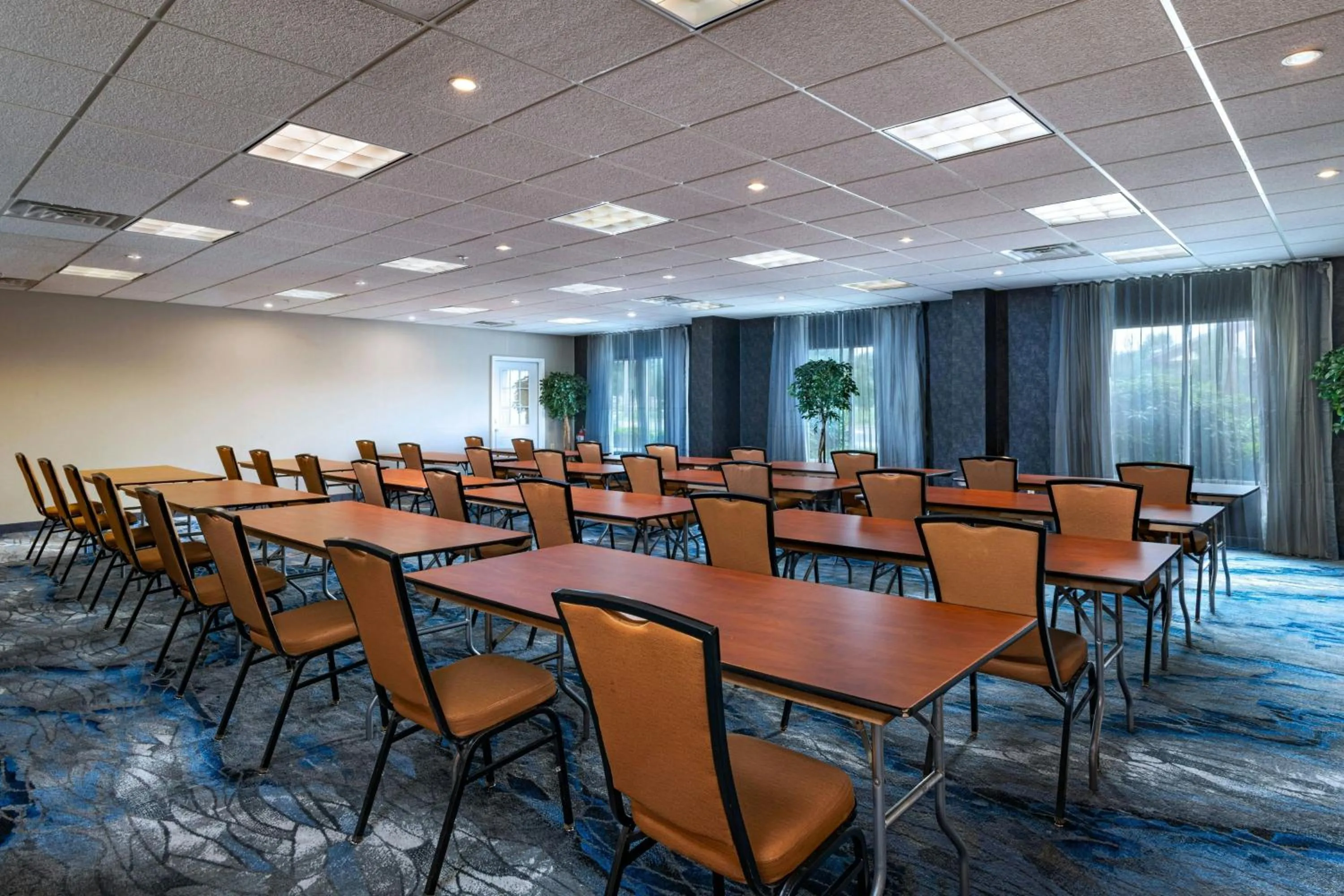 Meeting/conference room in Fairfield Inn & Suites by Marriott Edison - South Plainfield