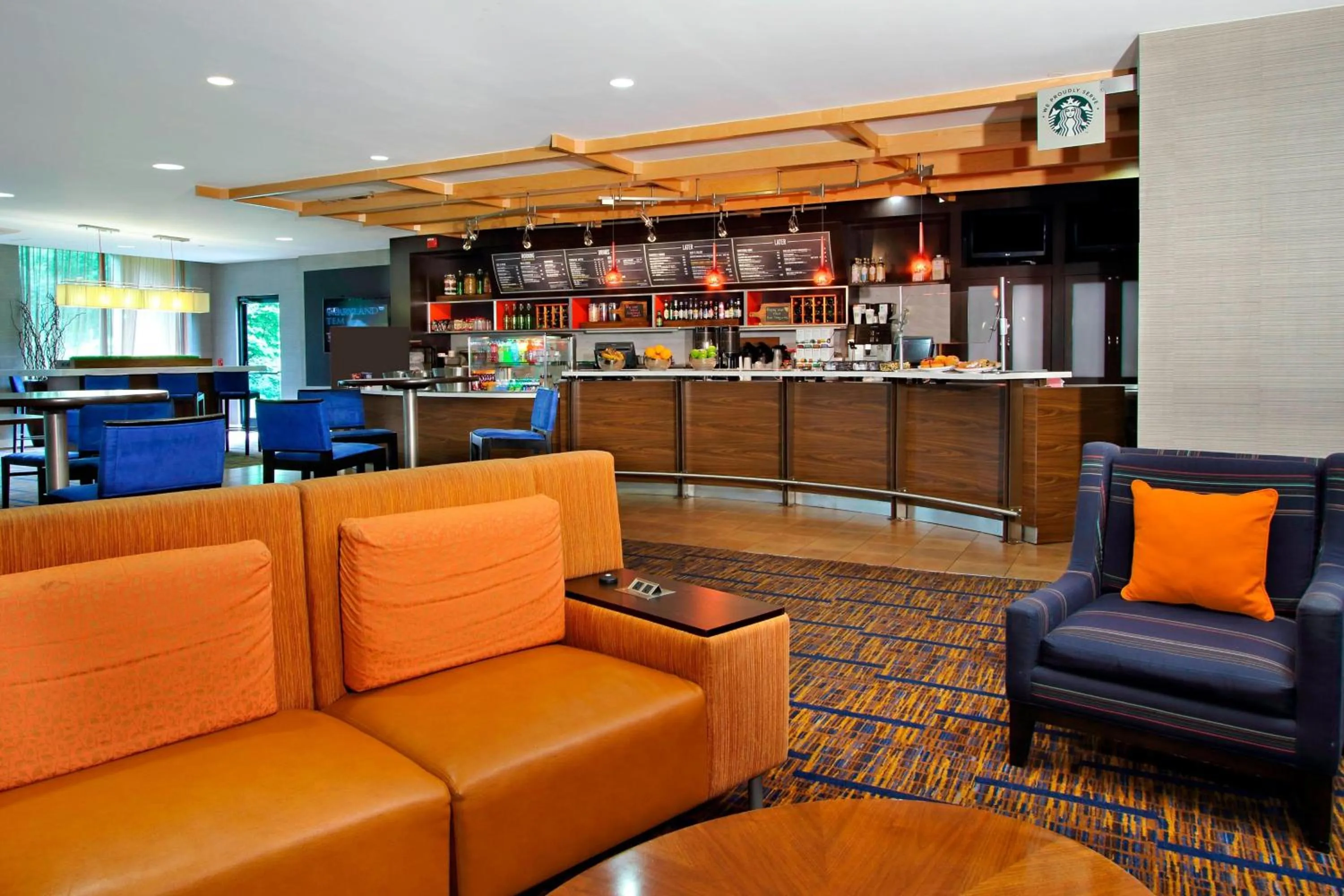 Restaurant/places to eat in Courtyard Rockaway-Mount Arlington