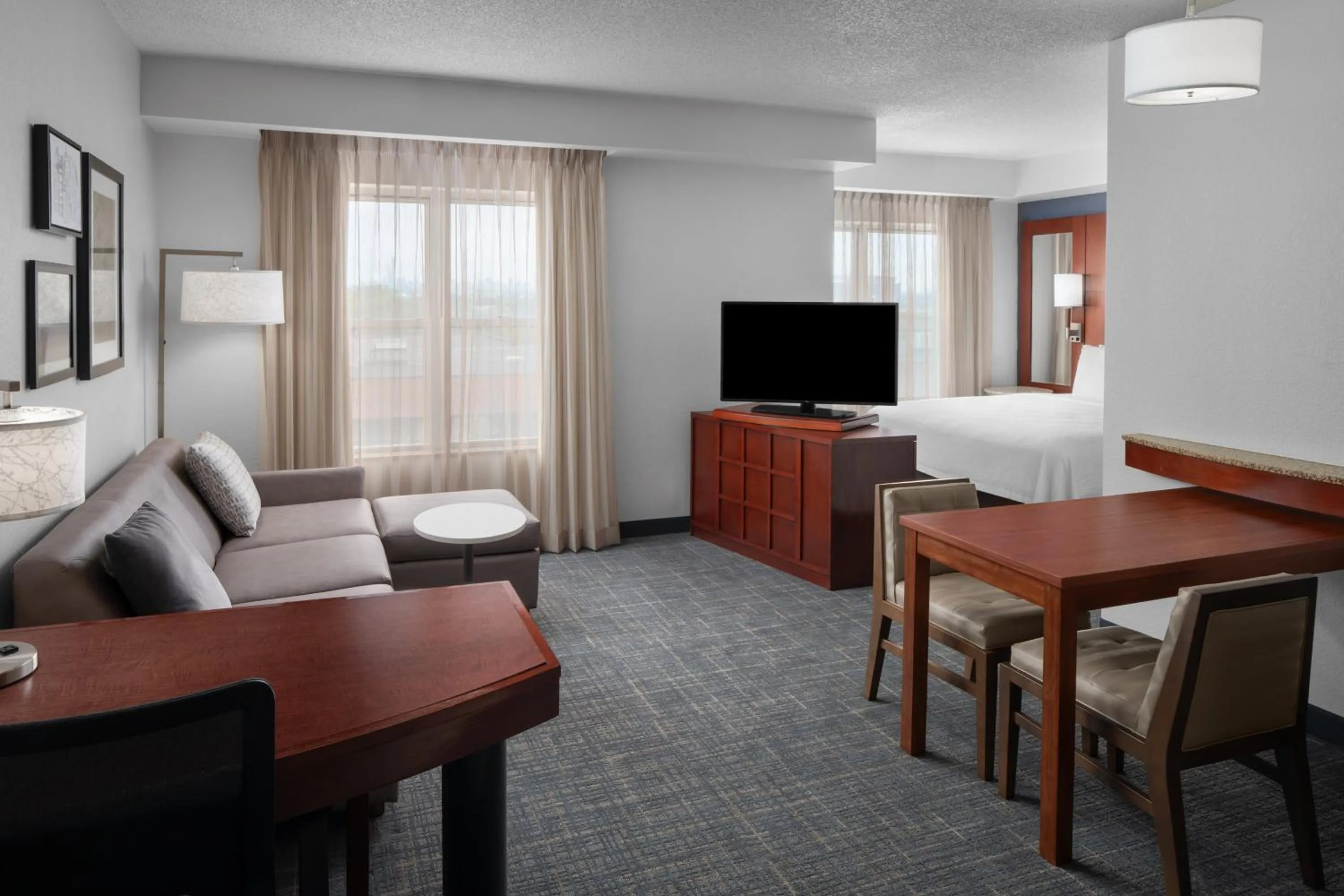 Bedroom in Residence Inn East Rutherford Meadowlands