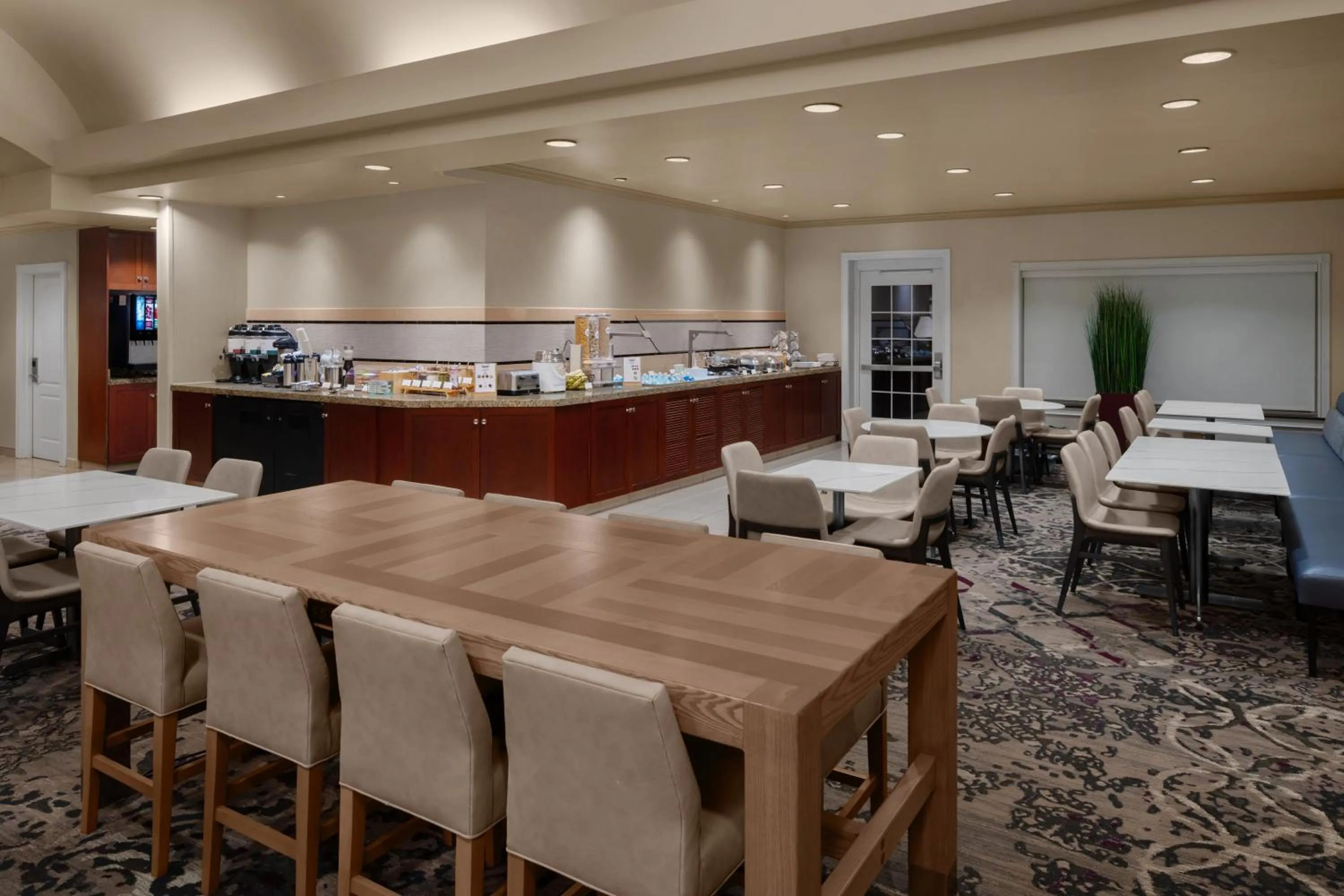 Breakfast in Residence Inn East Rutherford Meadowlands