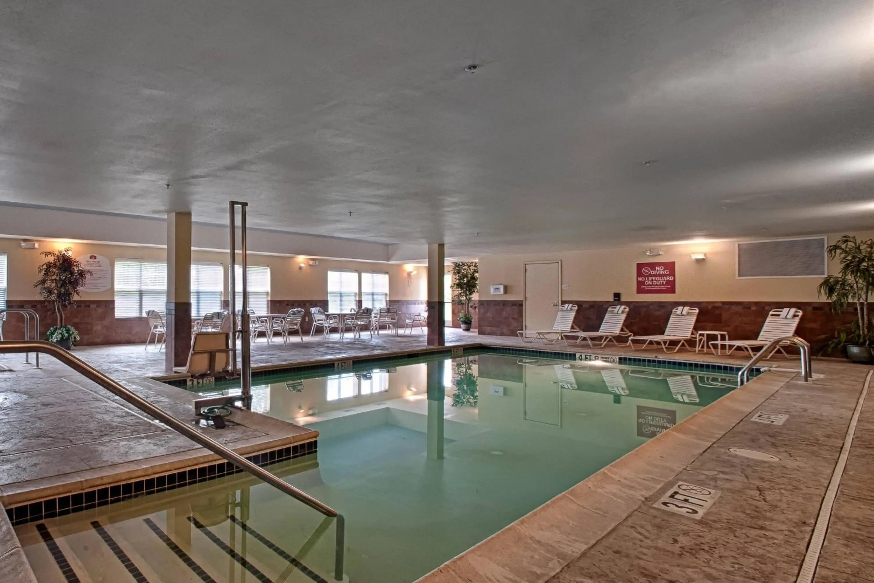 Swimming pool in Residence Inn Neptune at Gateway Center