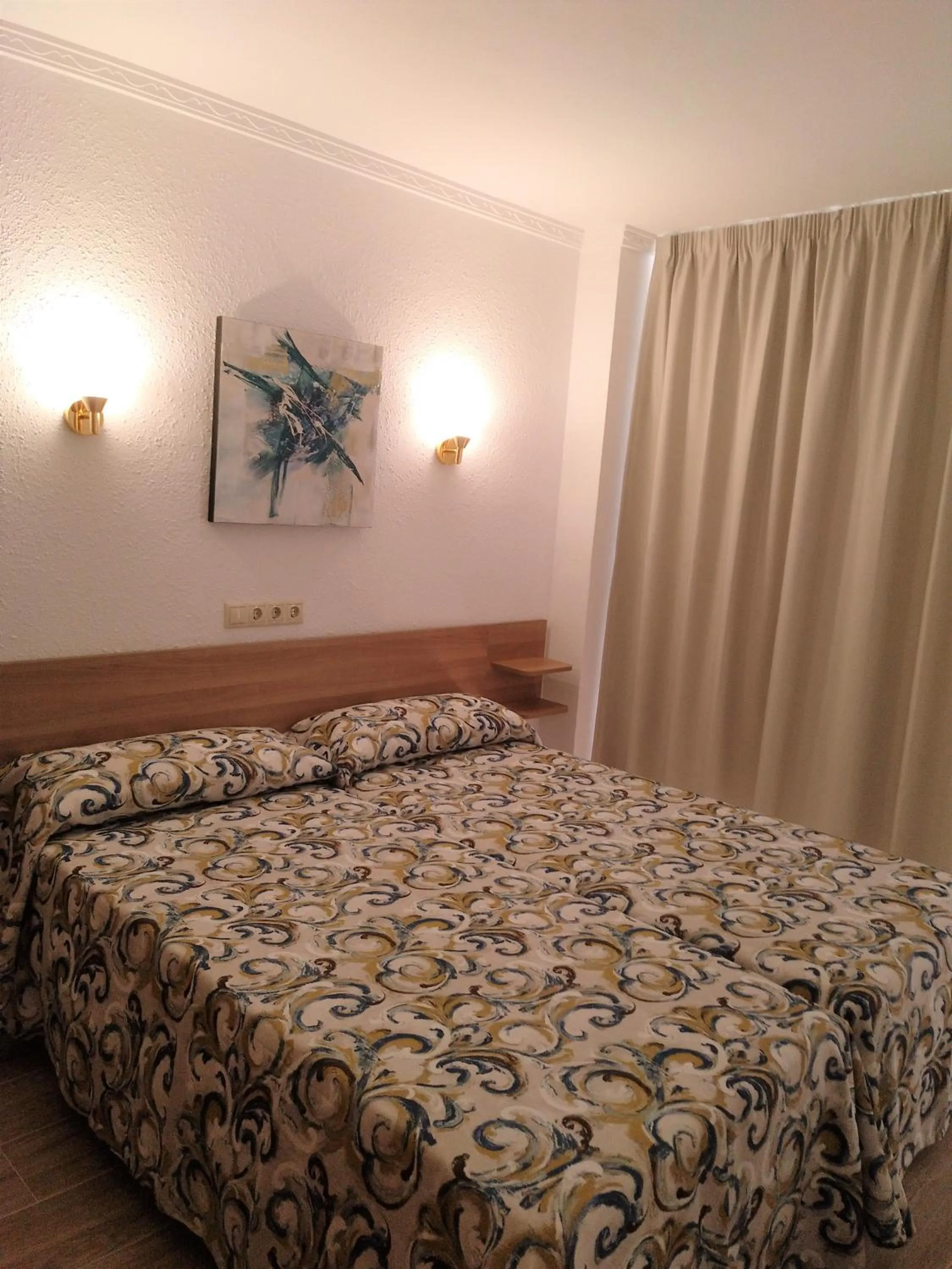 Bedroom, Bed in Apartamentos Stella Maris - Marcari SL