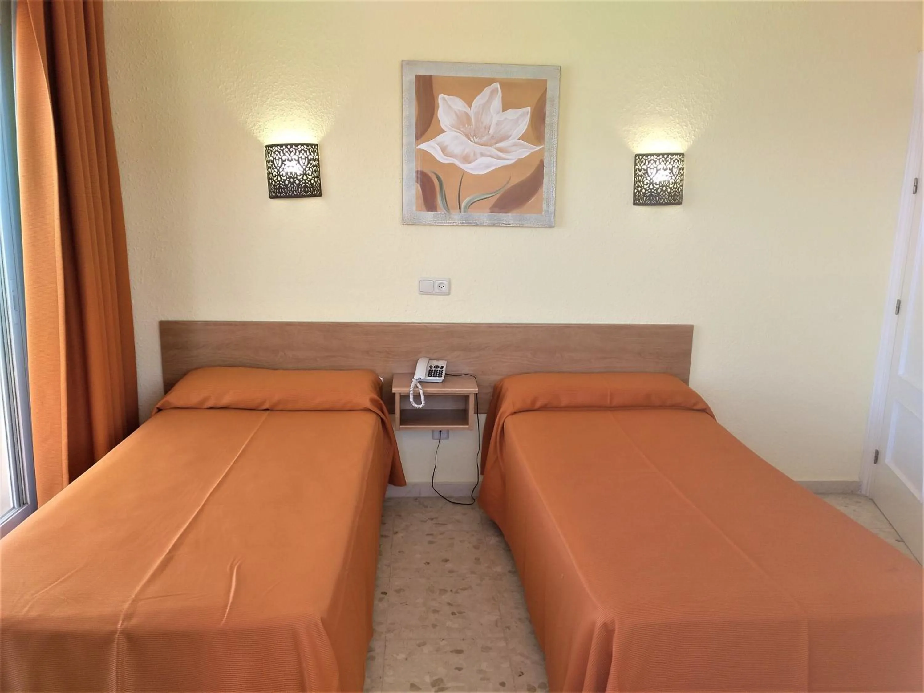 Bedroom, Bed in Apartamentos Stella Maris - Marcari SL