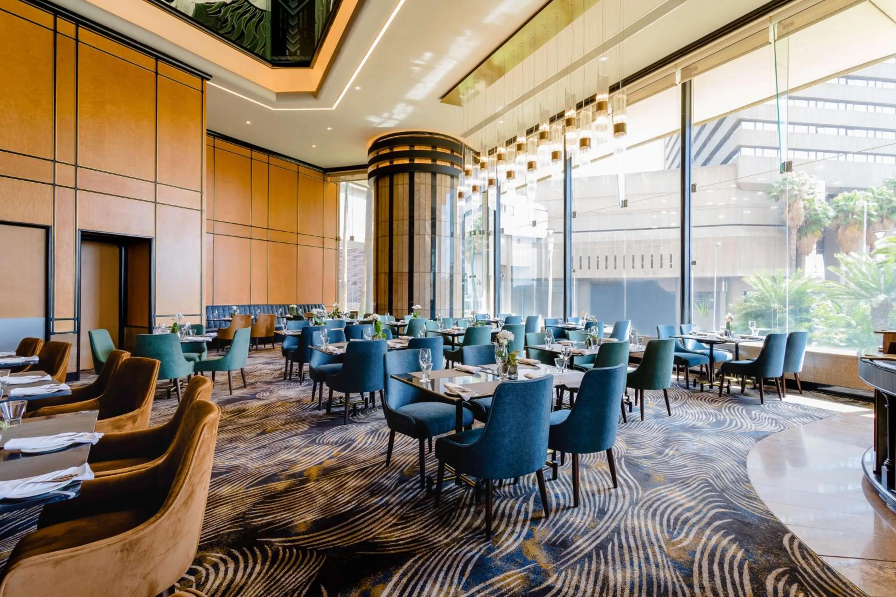 Restaurant/places to eat in Sandton Sun and Towers