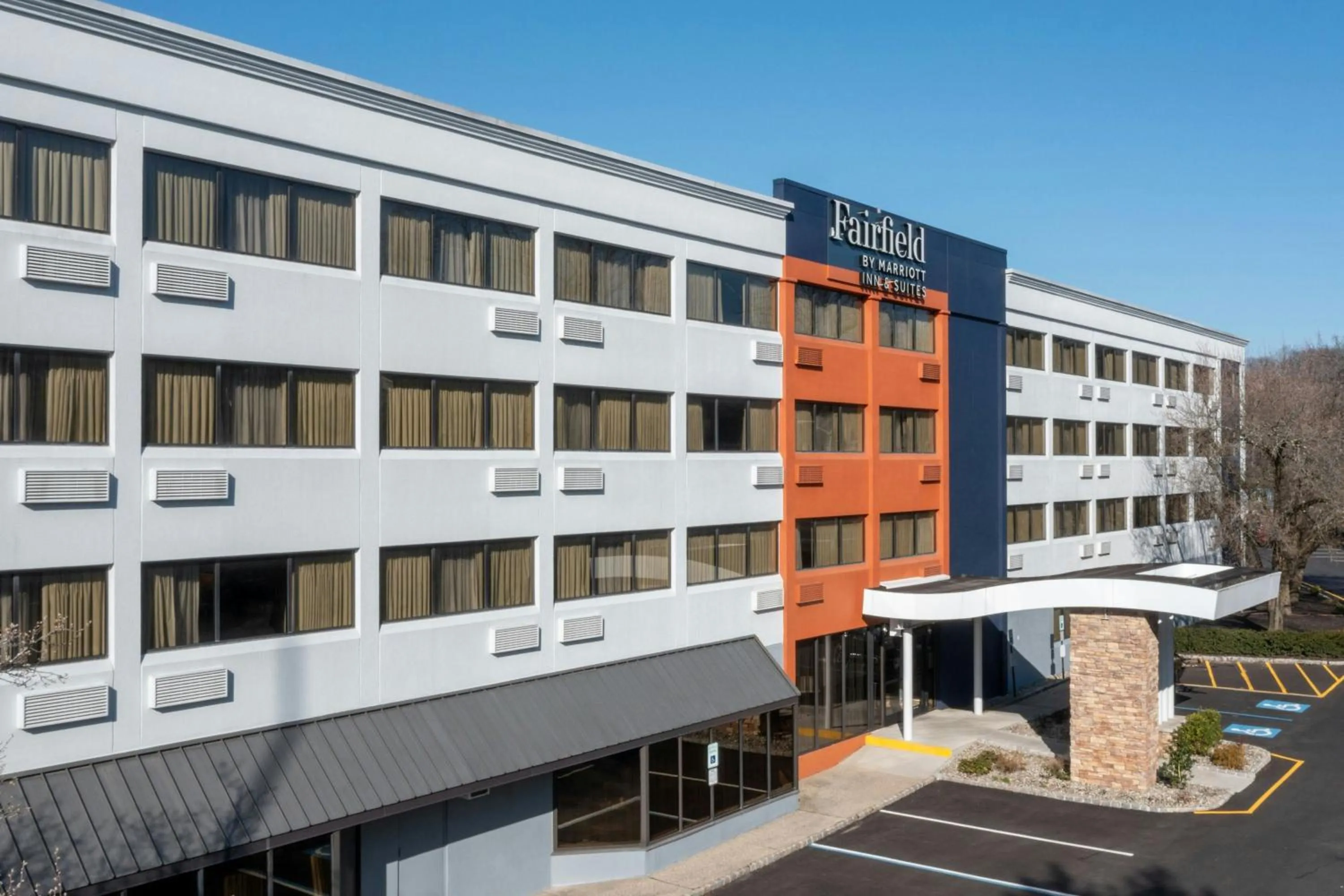 Property building in Fairfield Inn & Suites Parsippany