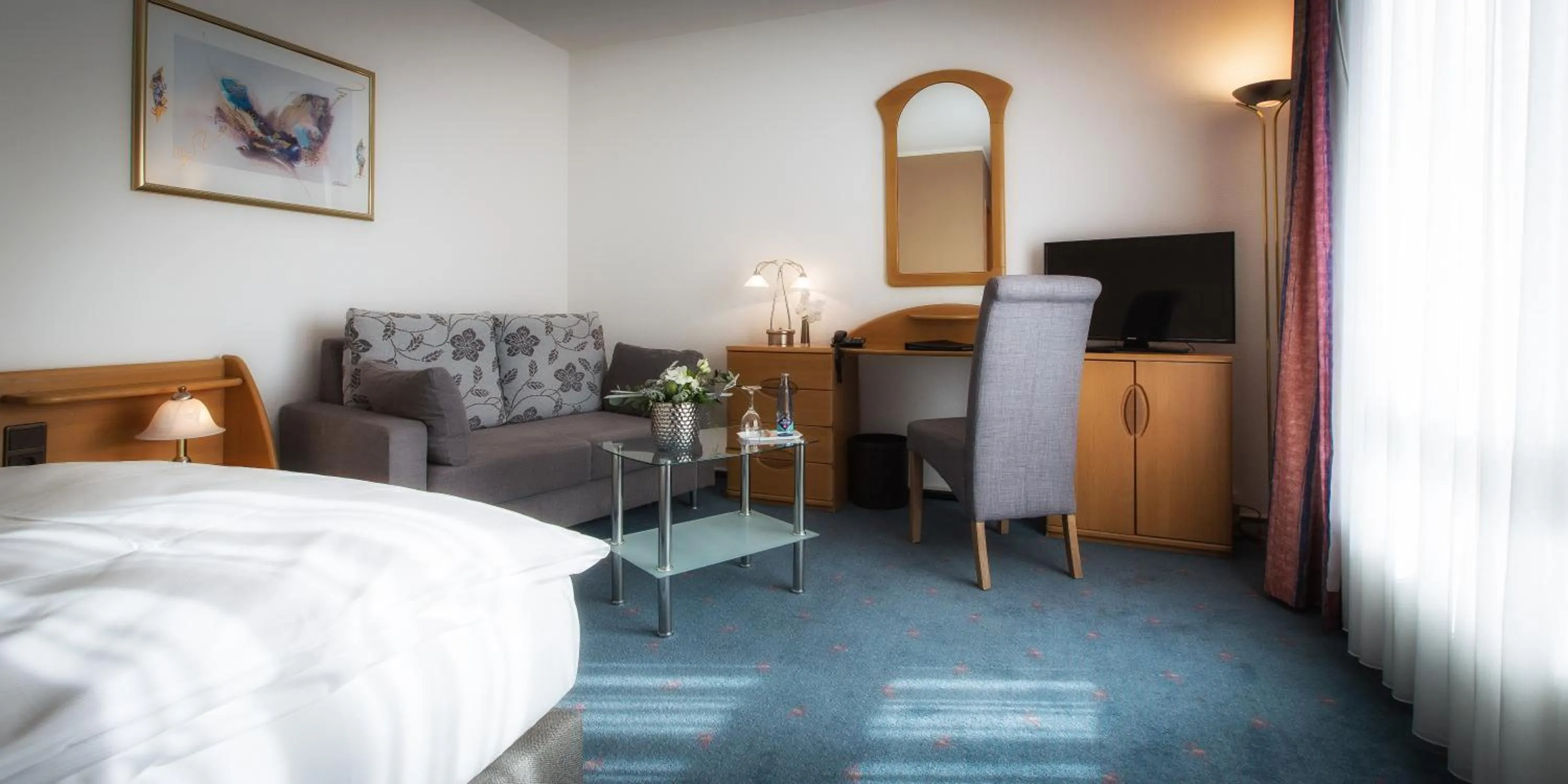 Bed in Hotel Pfälzer Hof GmbH