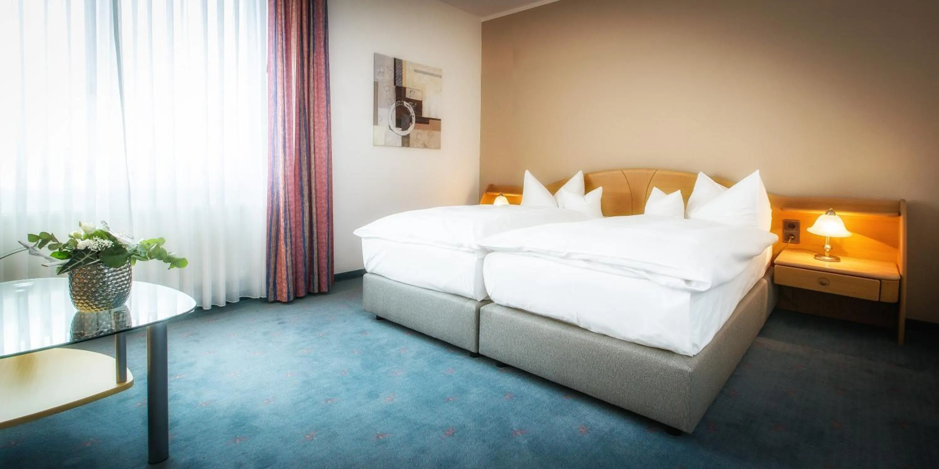 Bed in Hotel Pfälzer Hof GmbH