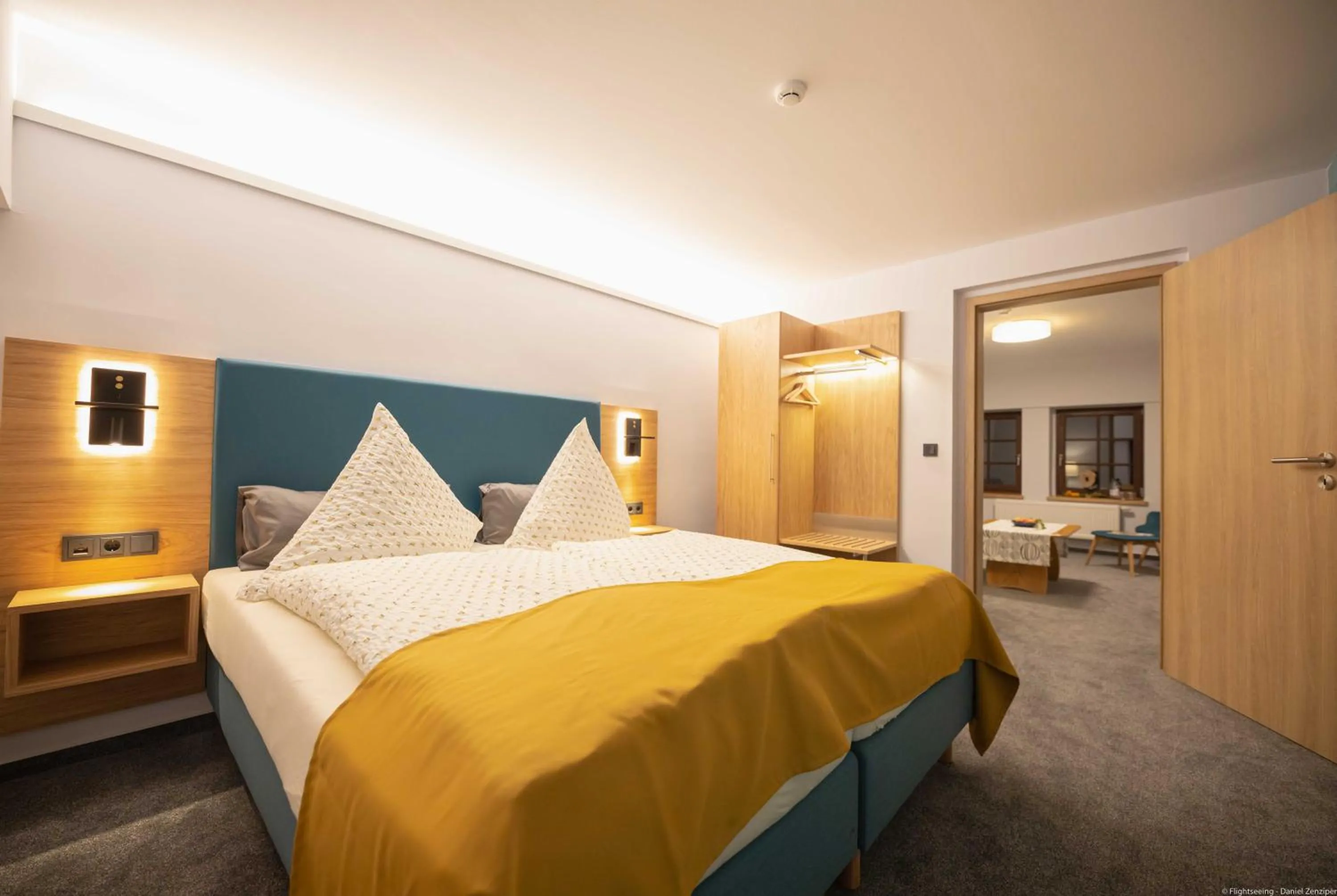 Bed in Landhotel Zur Guten Einkehr