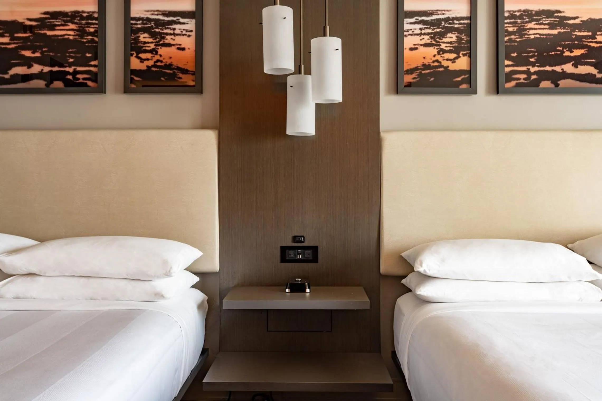 Bed in Fort Lauderdale Marriott Coral Springs Hotel & Convention Center