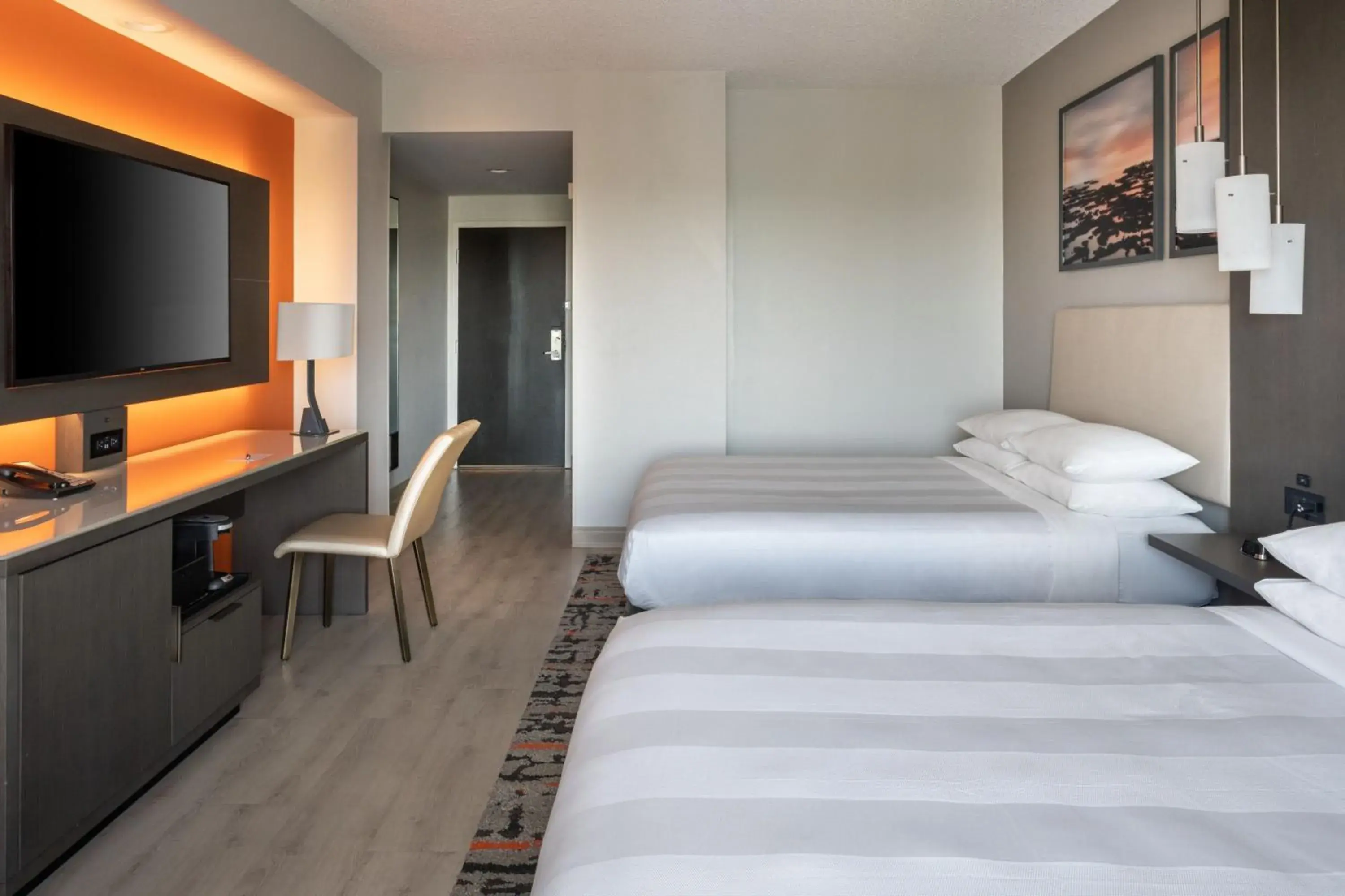 Guest Room with Two Queen Beds in Fort Lauderdale Marriott Coral Springs Hotel & Convention Center Guest Room with Two Queen Beds in Fort Lauderdale Marriott Coral Springs Hotel & Convention Center