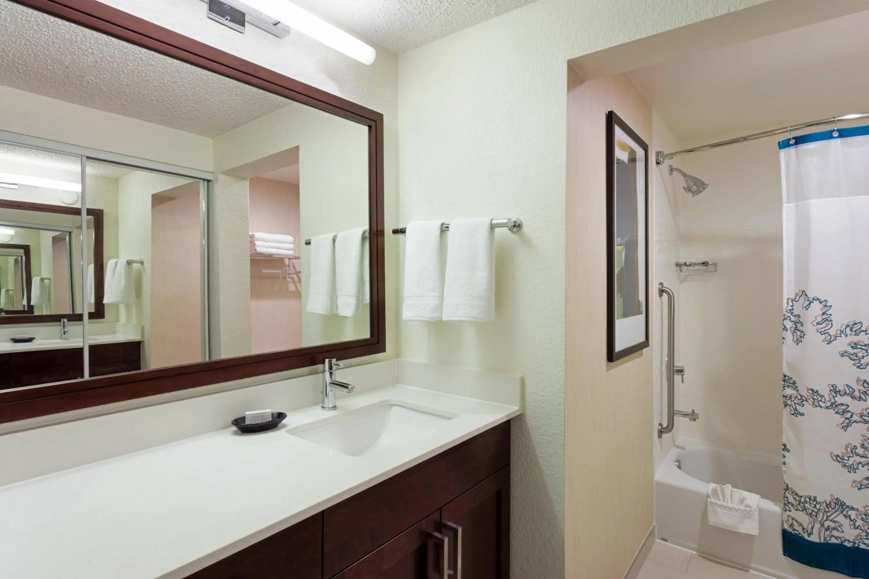 Bathroom in Residence Inn by Marriott Fort Lauderdale City of Plantation