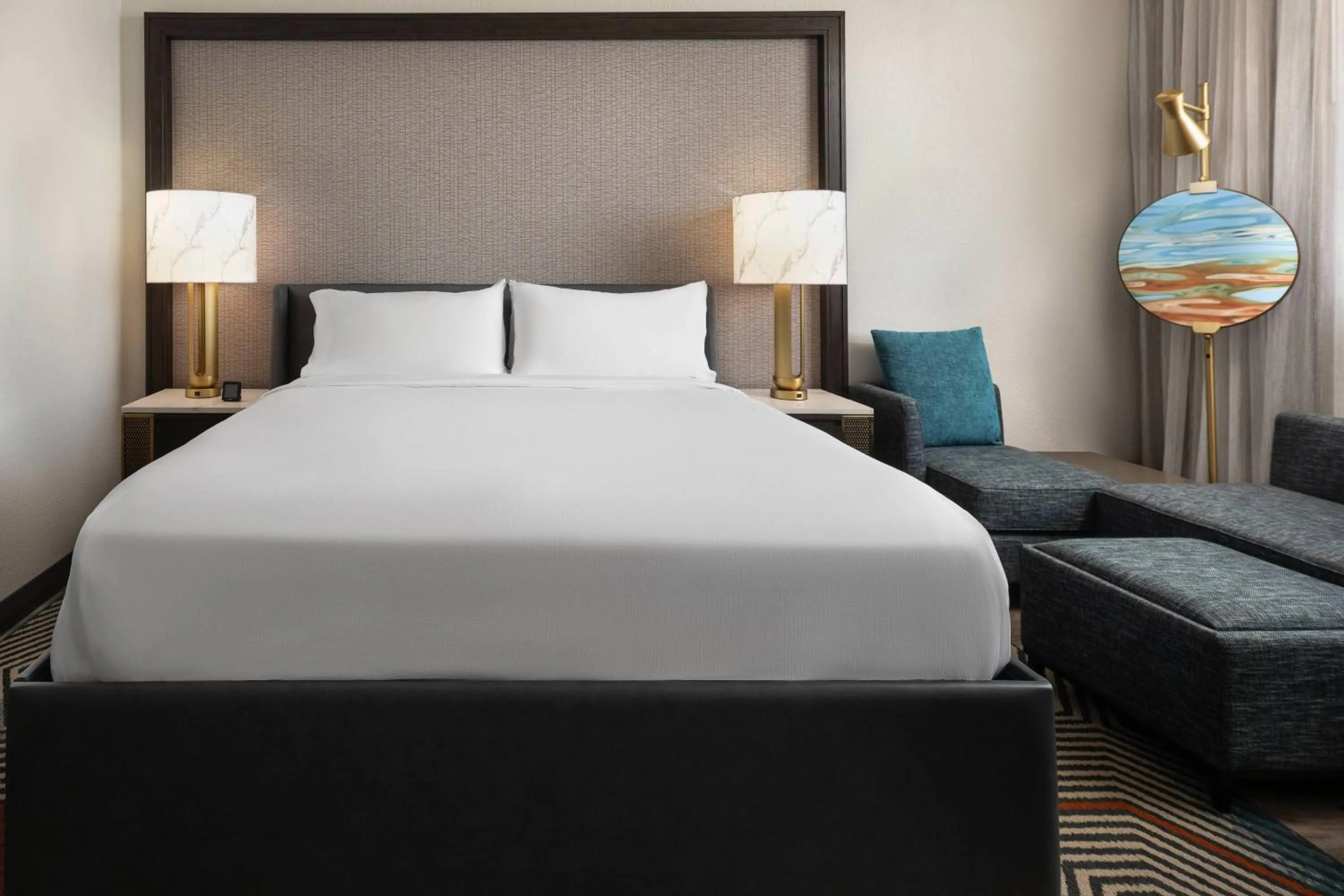 Photo of the whole room, Bed in Renaissance Fort Lauderdale West Hotel