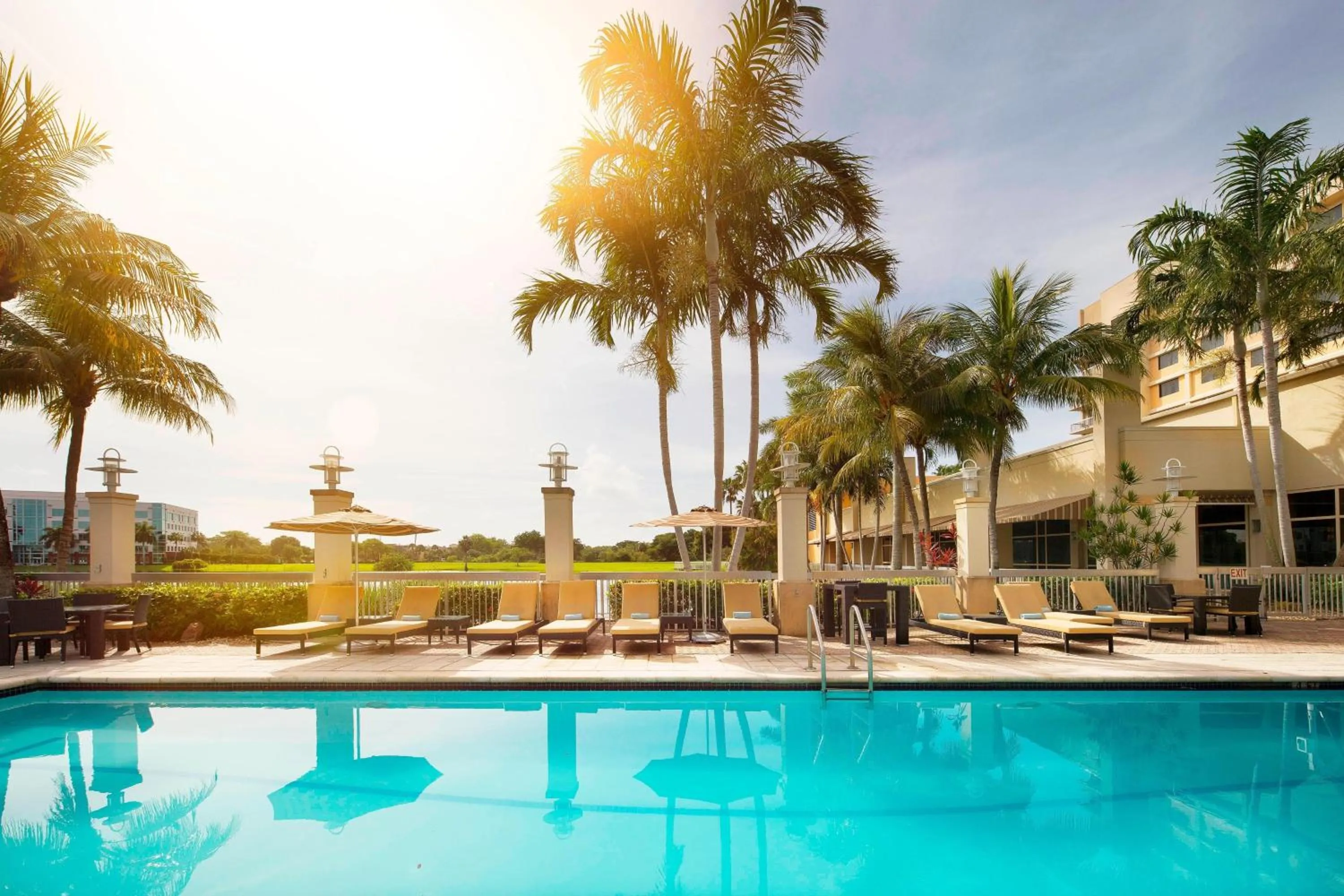 Swimming pool in Renaissance Fort Lauderdale West Hotel