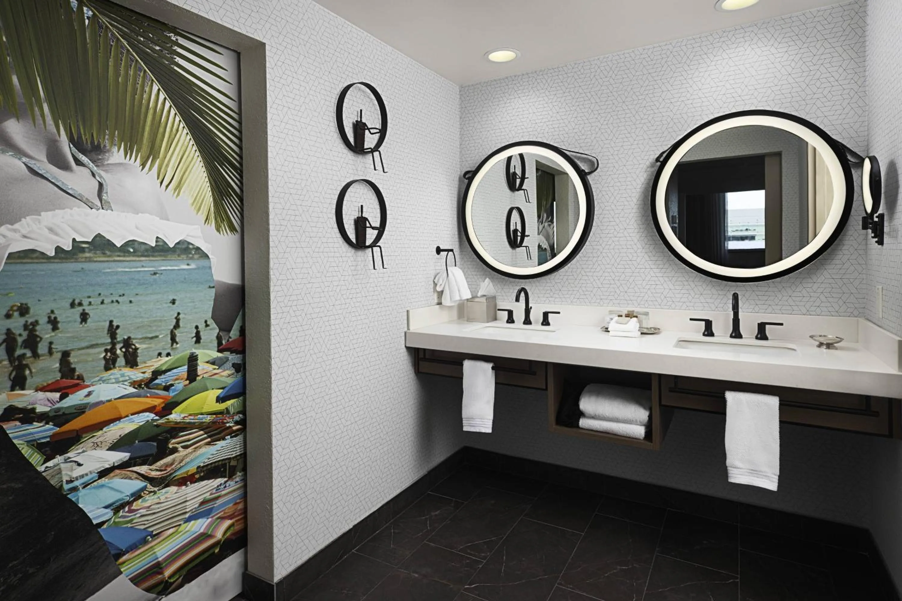 Photo of the whole room in Renaissance Fort Lauderdale West Hotel