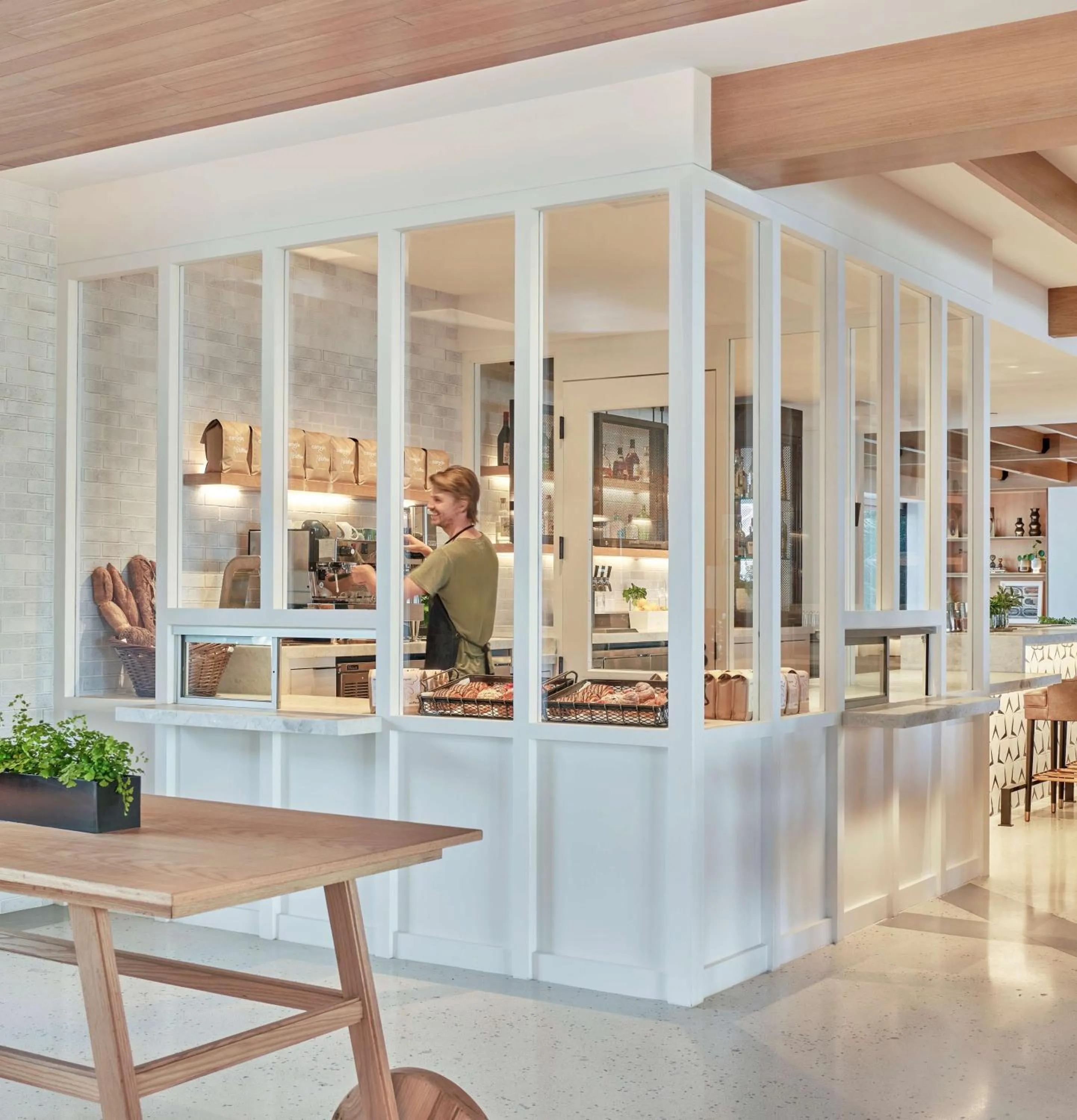 Restaurant/places to eat in Viceroy Santa Monica