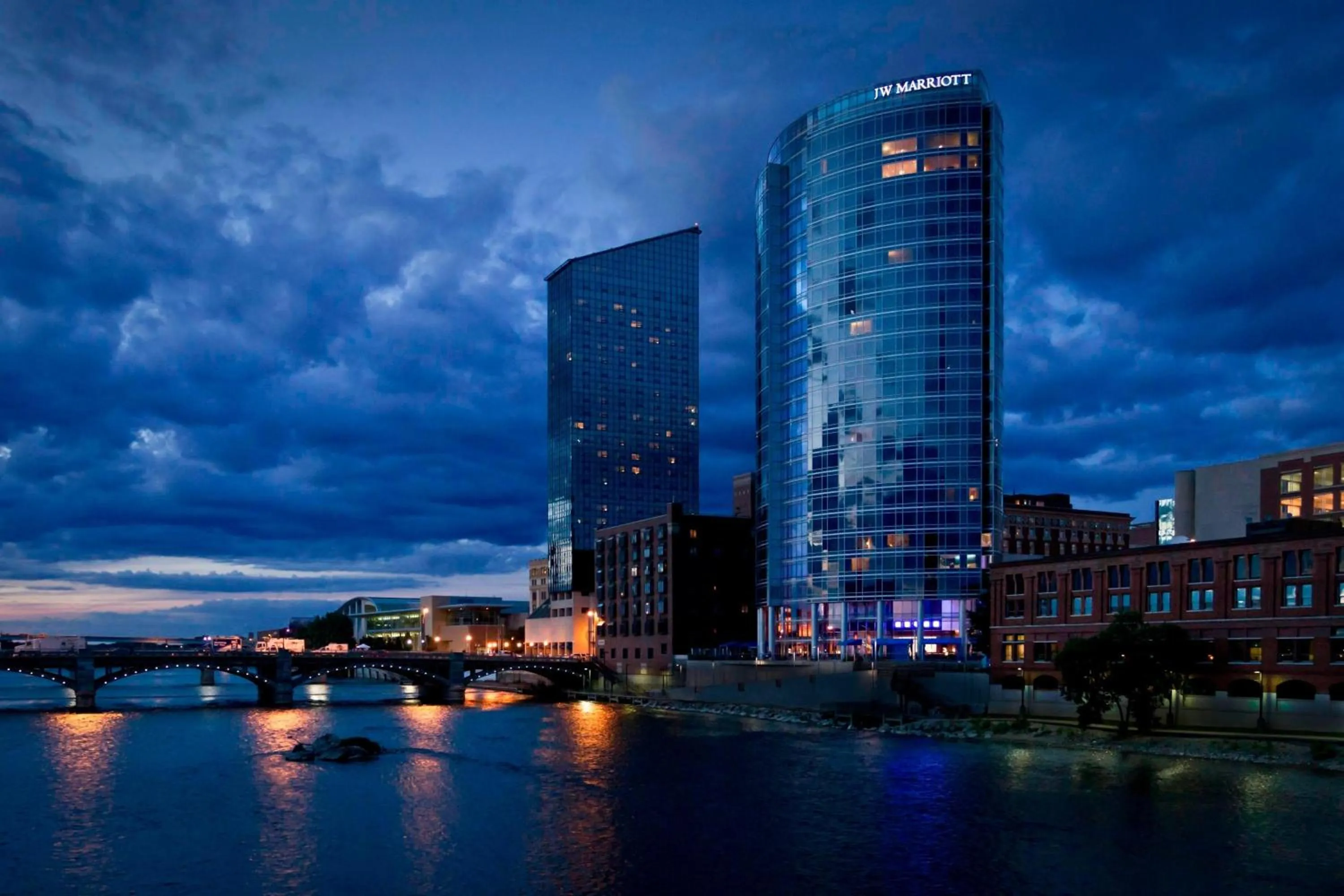 Property building in JW Marriott Grand Rapids