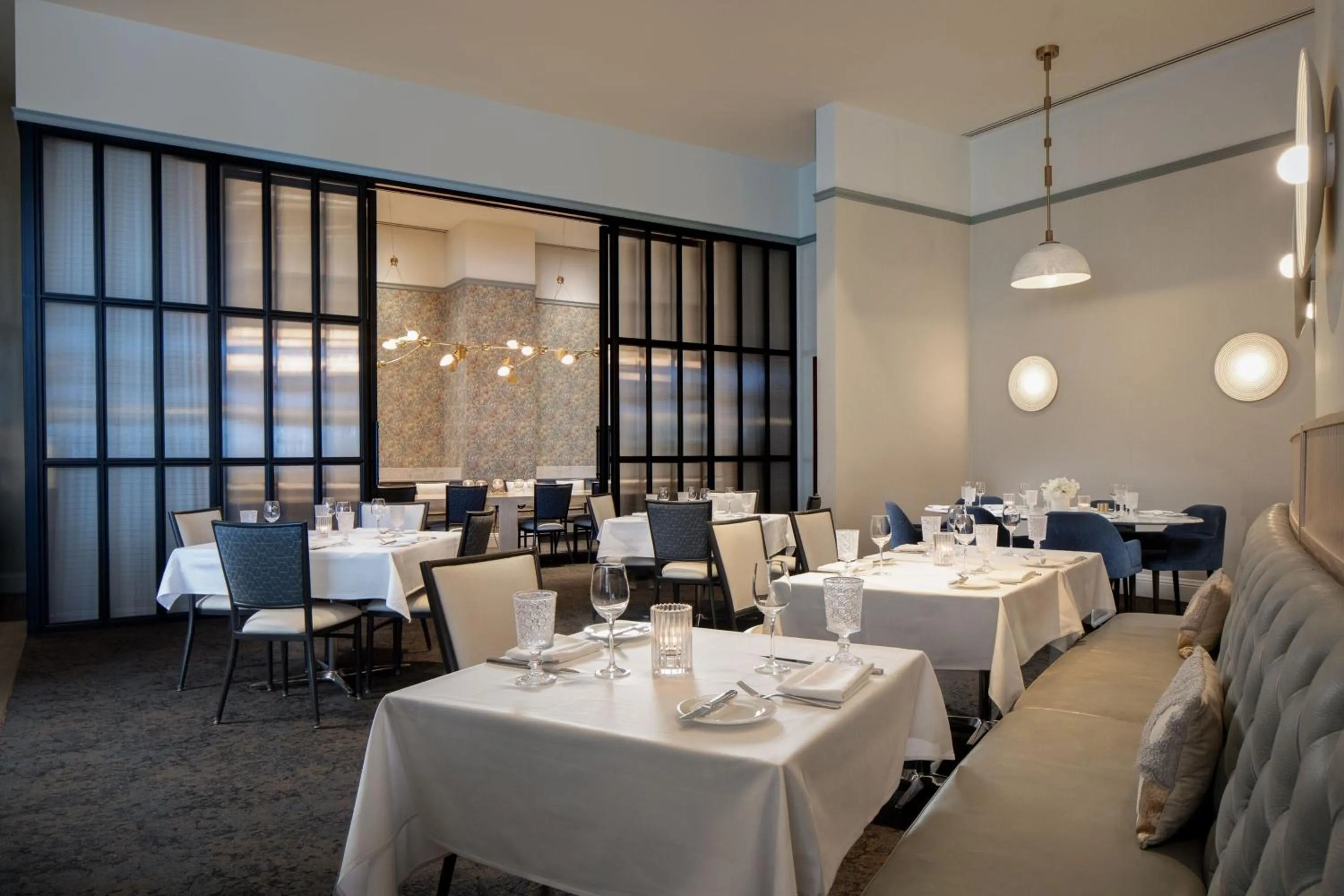 Restaurant/places to eat in JW Marriott Grand Rapids