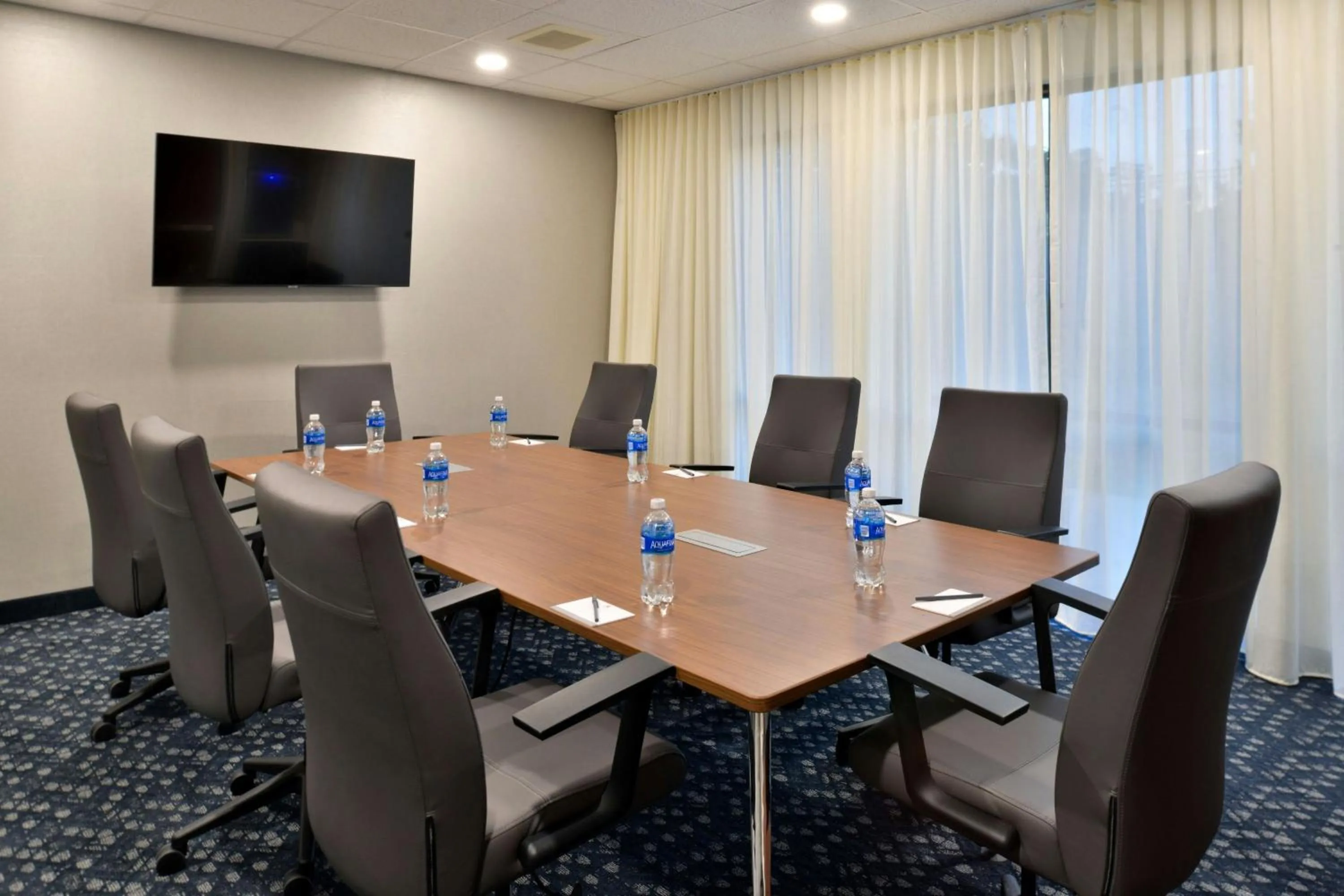 Meeting/conference room in Courtyard by Marriott Harrisburg Hershey