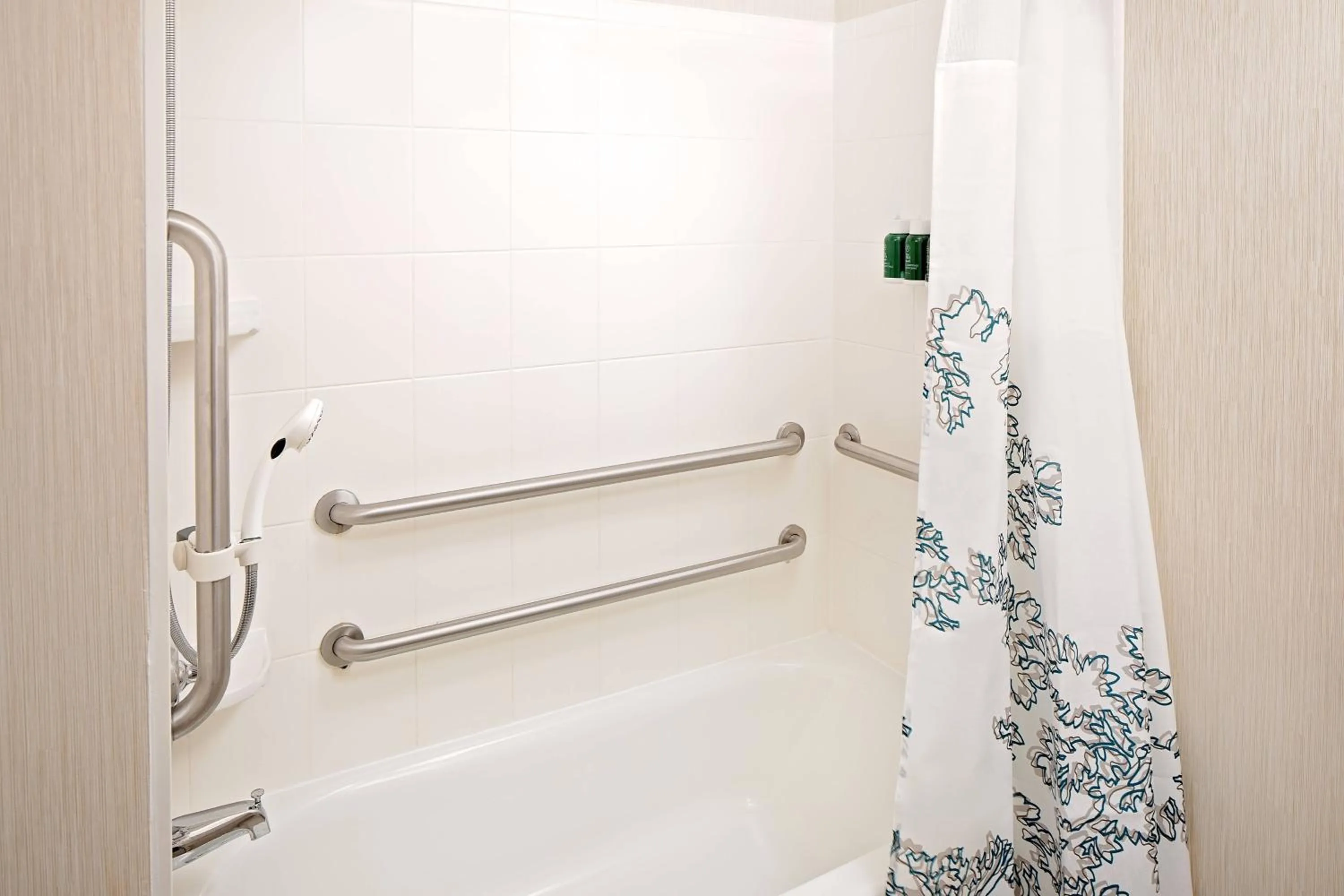 Bathroom in Residence Inn Harrisburg Hershey