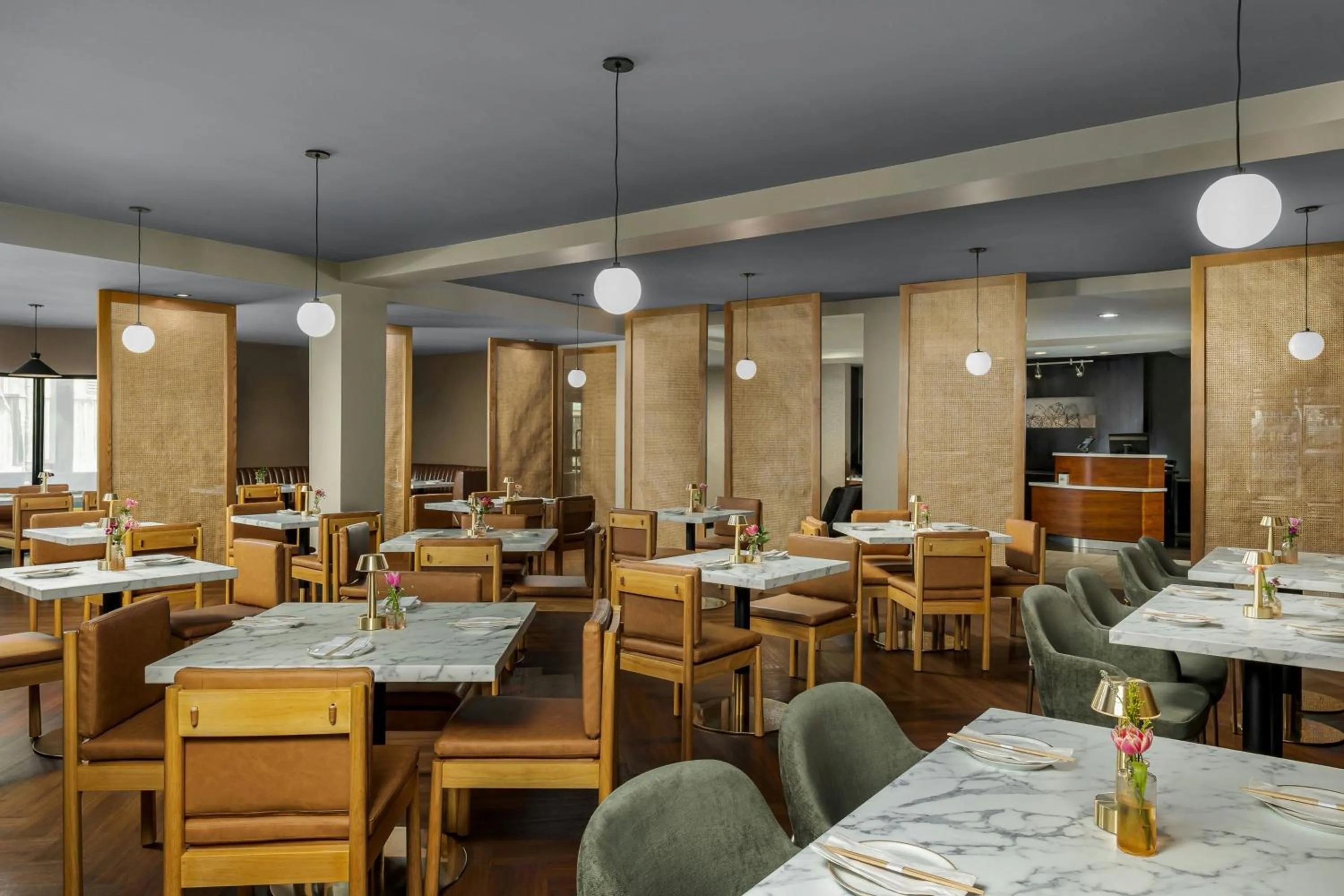 Restaurant/places to eat in Courtyard by Marriott Houston Rice University