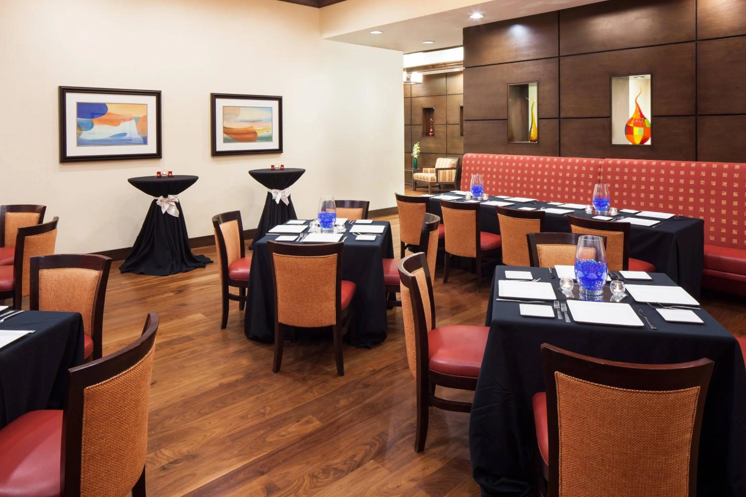 Restaurant/places to eat in Houston Marriott Energy Corridor