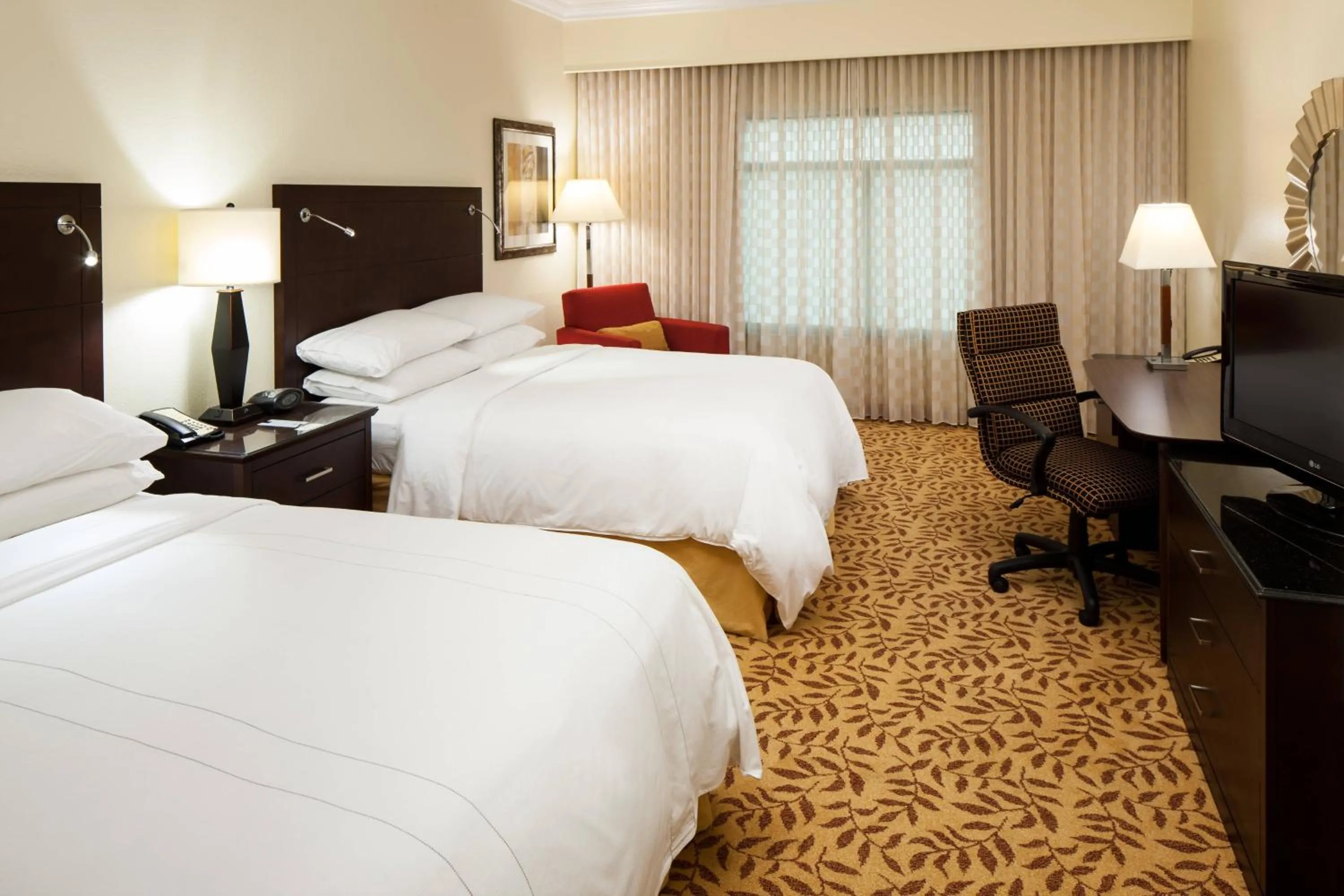 Photo of the whole room, Bed in Houston Marriott Energy Corridor