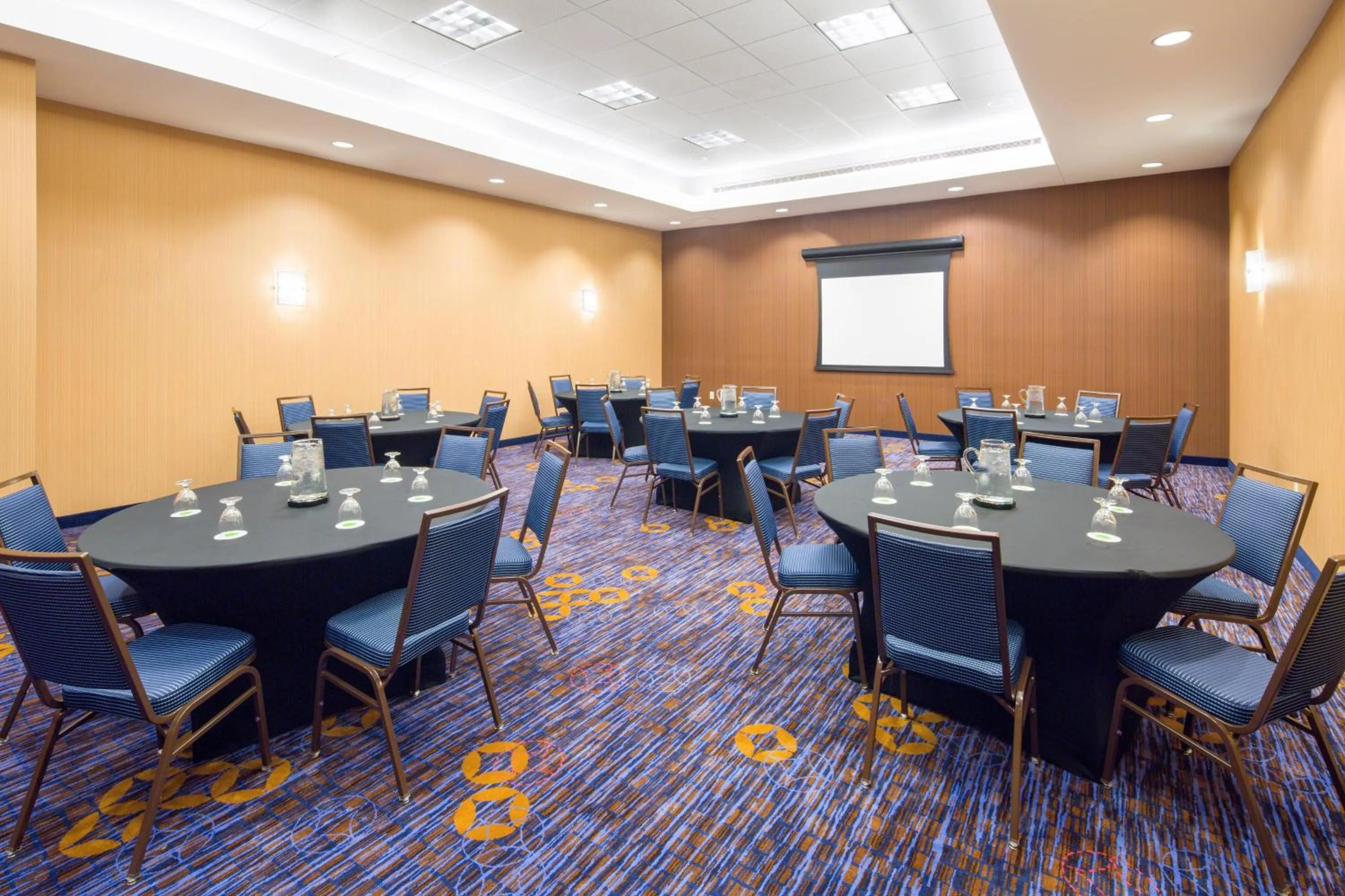 Meeting/conference room in Courtyard by Marriott Houston Galleria