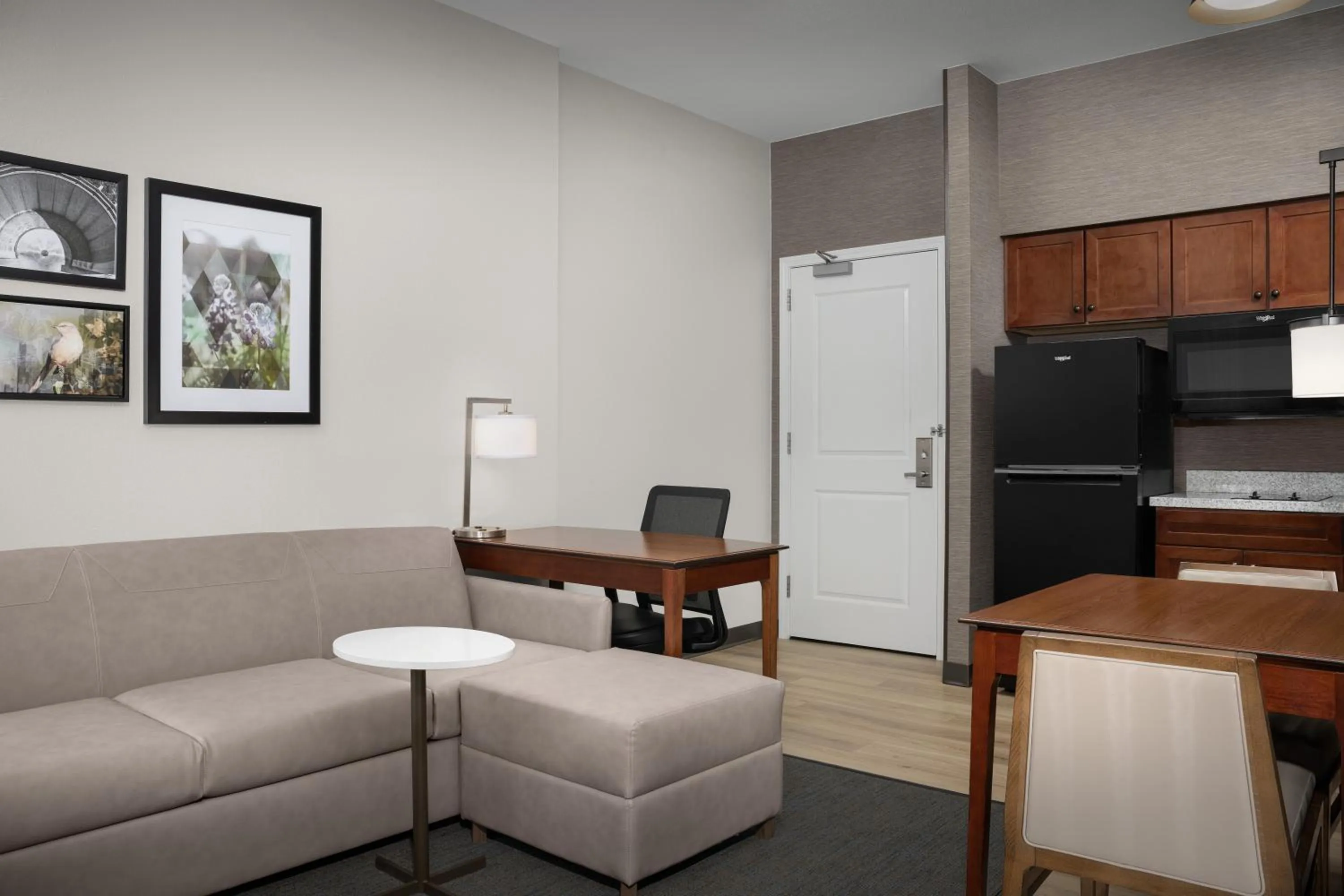 Living room in Residence Inn Houston West Energy Corridor