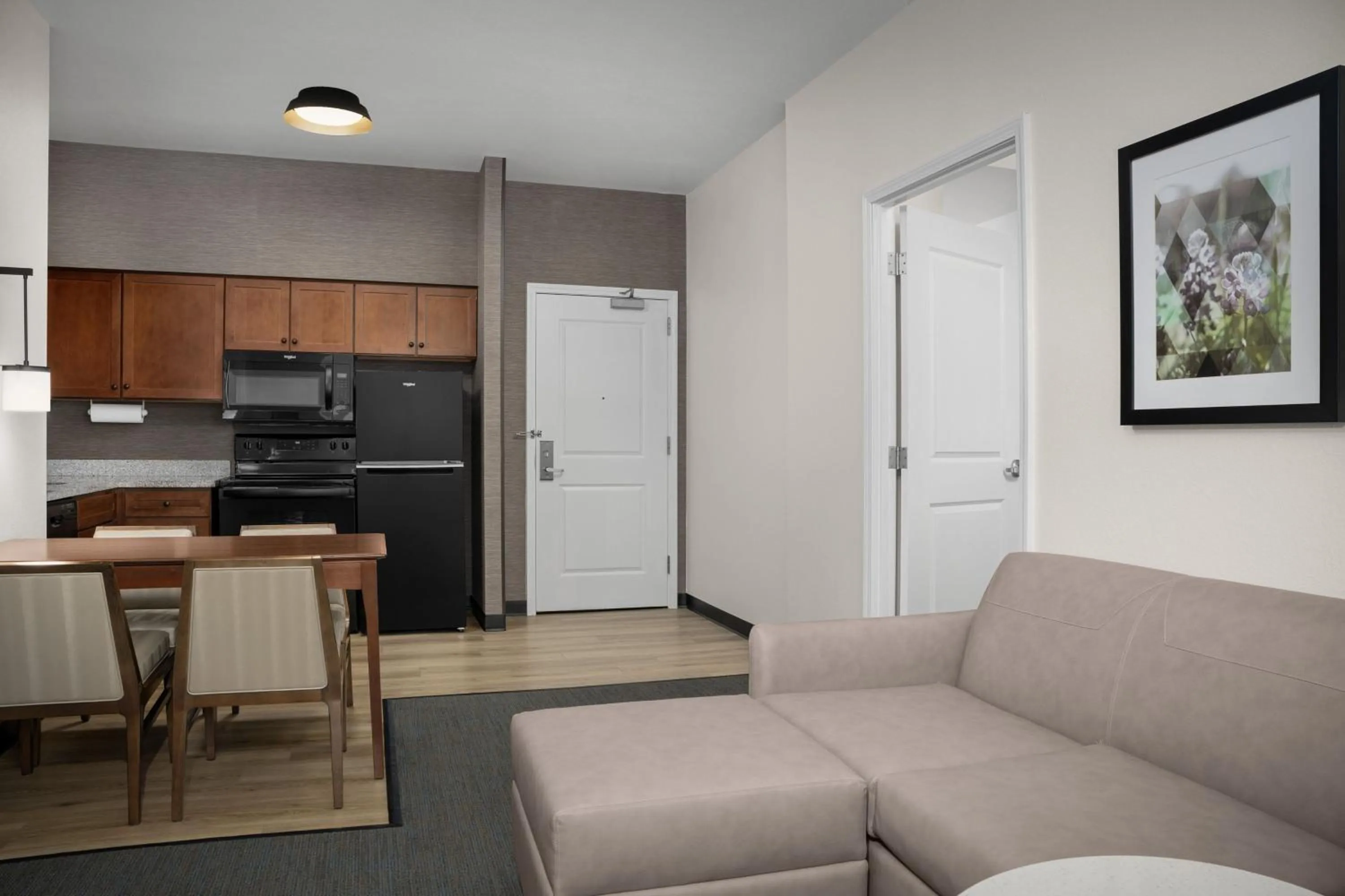 Living room in Residence Inn Houston West Energy Corridor