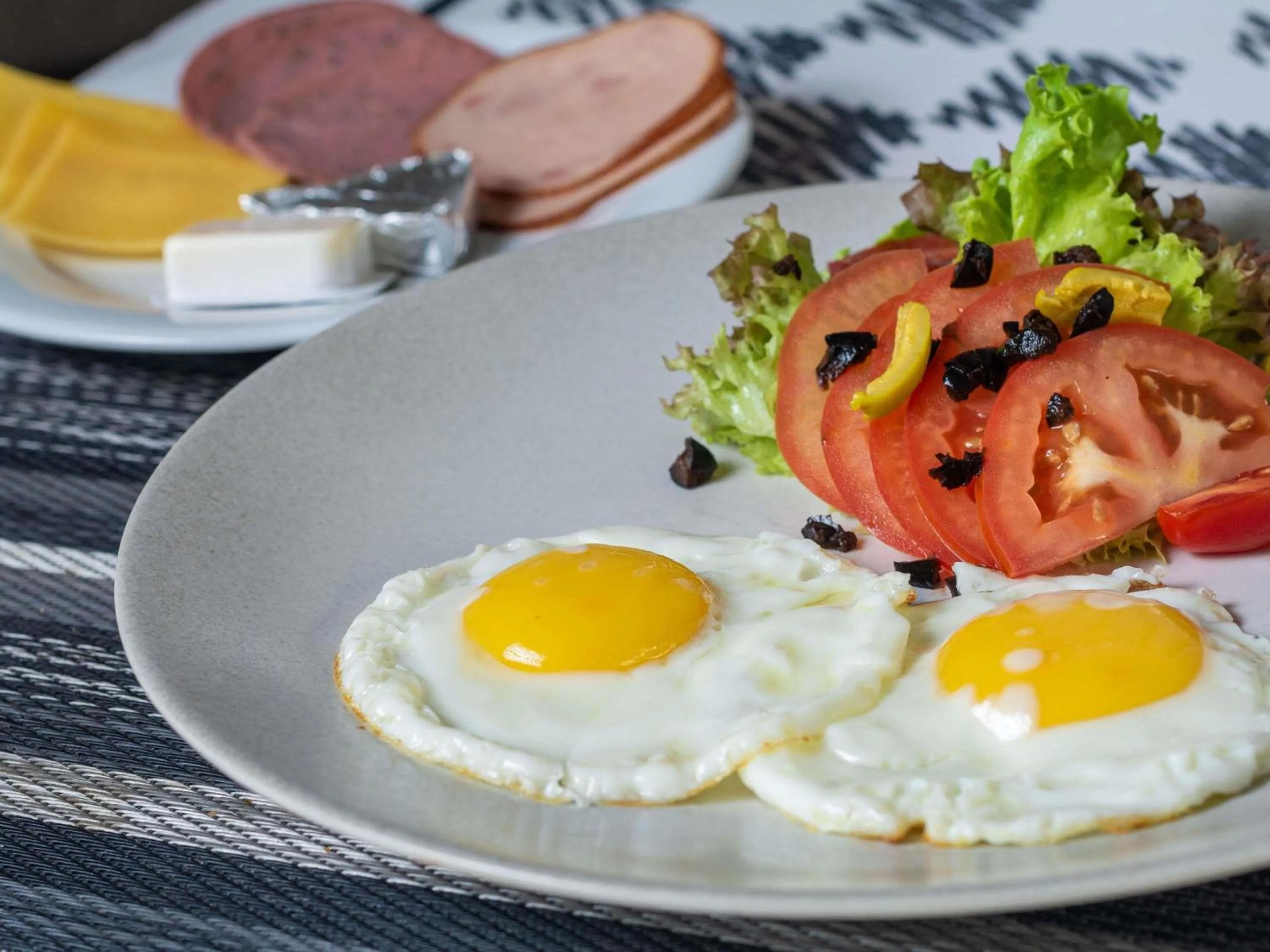 Breakfast in Ibis Casa Voyageurs